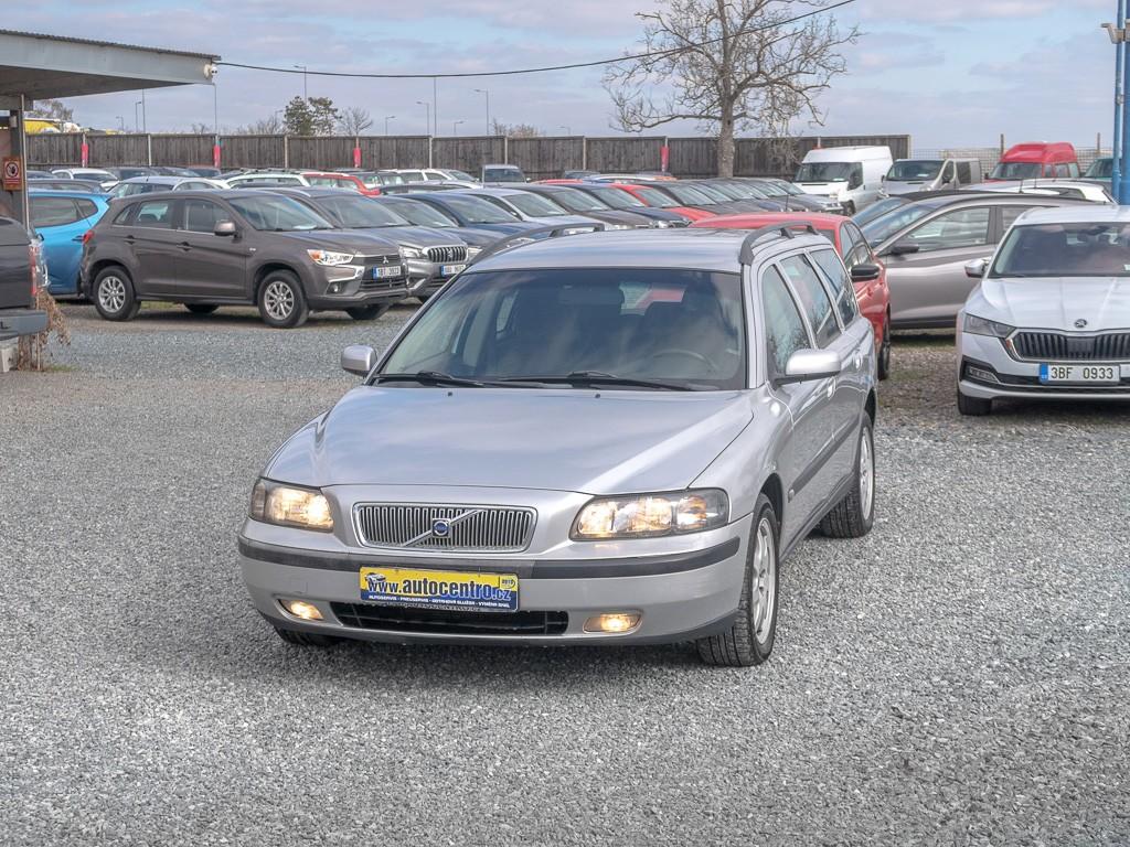 Volvo V70 2.4D 120KW mat – 4x4
