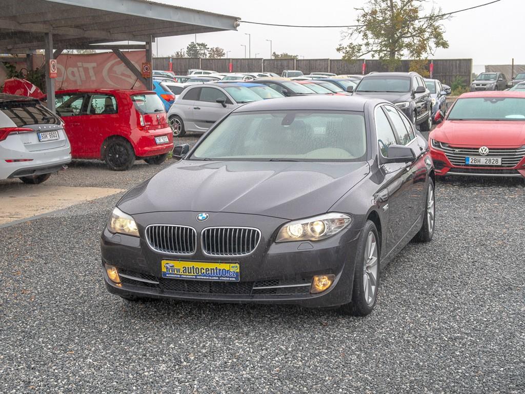 BMW Řada 5 3.0i mat – NAVI