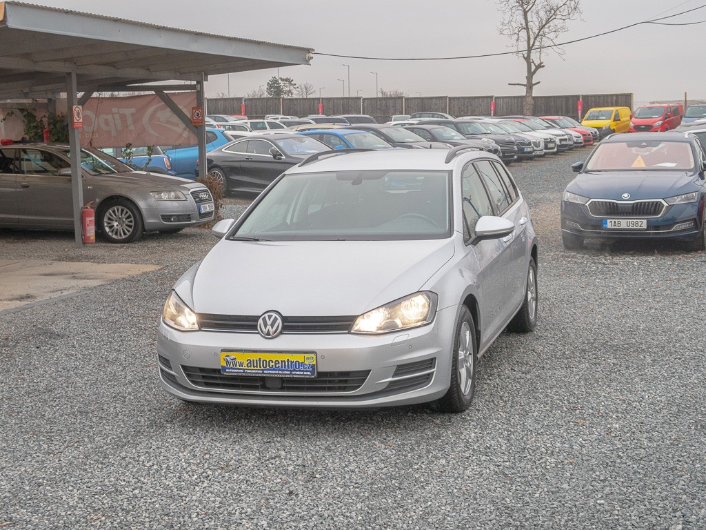 Volkswagen Golf 12/14 1.6TDI 77KW – NAVIGACE