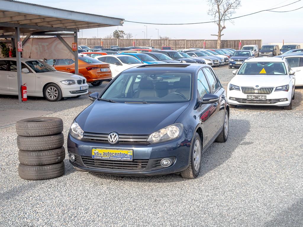 Volkswagen Golf 1.4TSI 90KW DSG – 2DIN