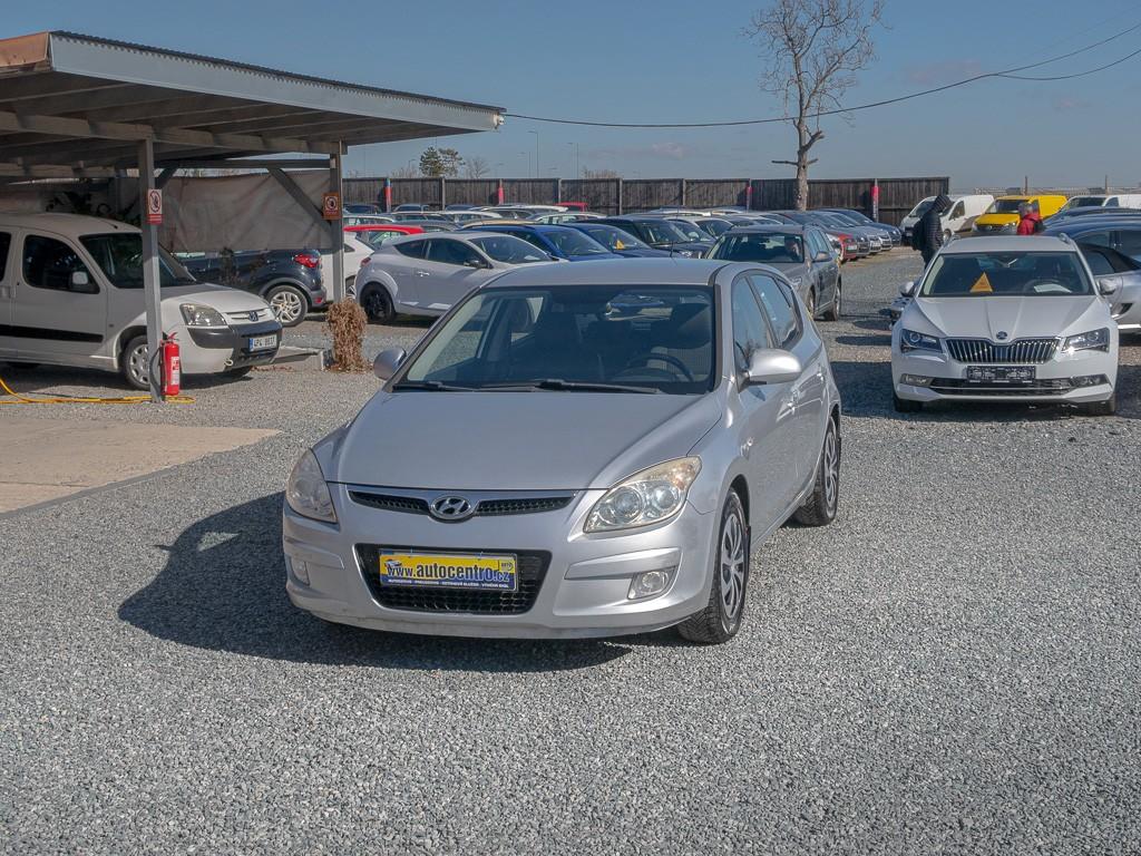 Hyundai I30 ČR 1.6D 85KW – DIGI KLIMA