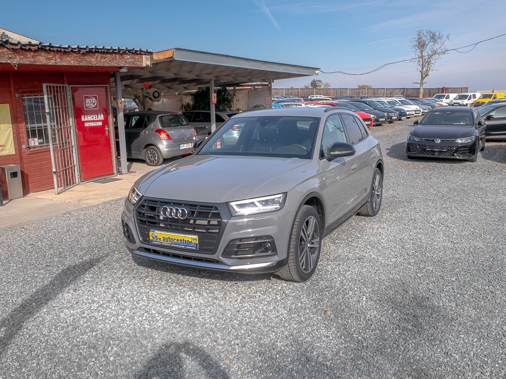 Audi Q5 11/17 ČR 2.0TDI SLINE – KARBON