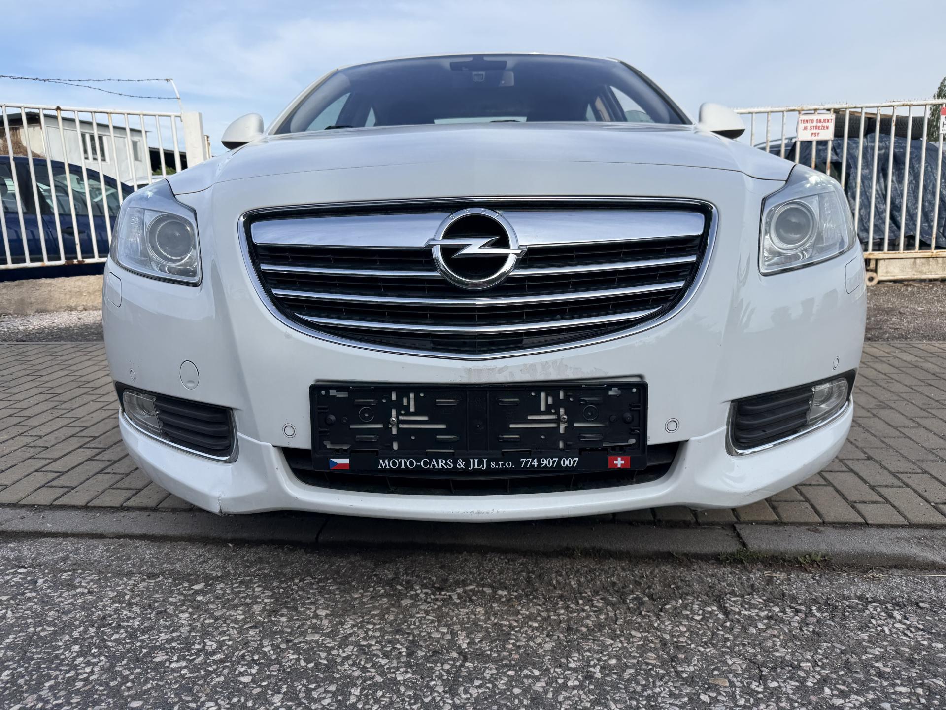 Opel Insignia 2.0 T 162kw 4x4!
