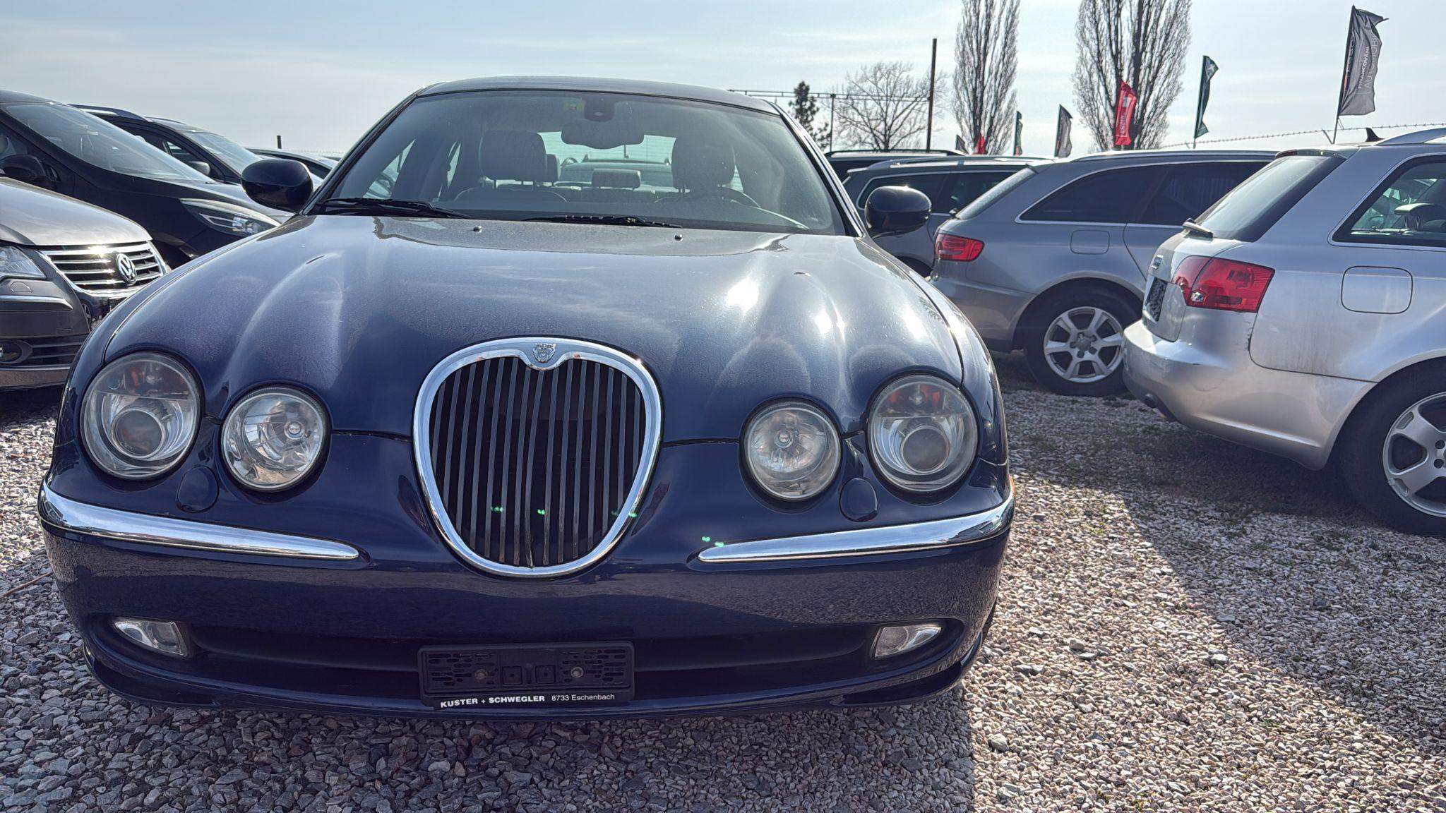 Jaguar S-Type 4.2L V8 220Top stav! 150tis km