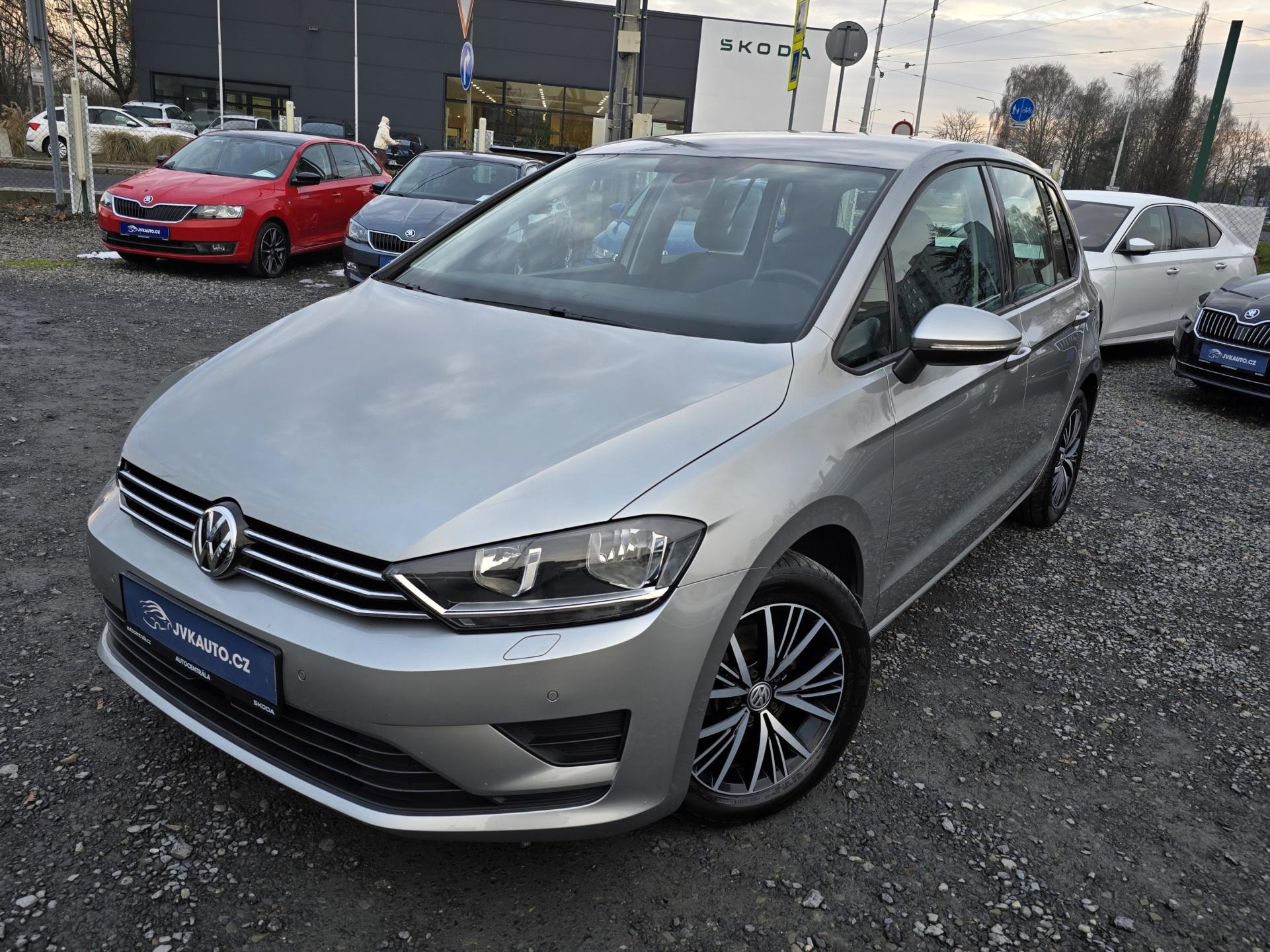 Volkswagen Golf Sportsvan 1.2TSI 81KW BOH VÝBAVA 1Majite