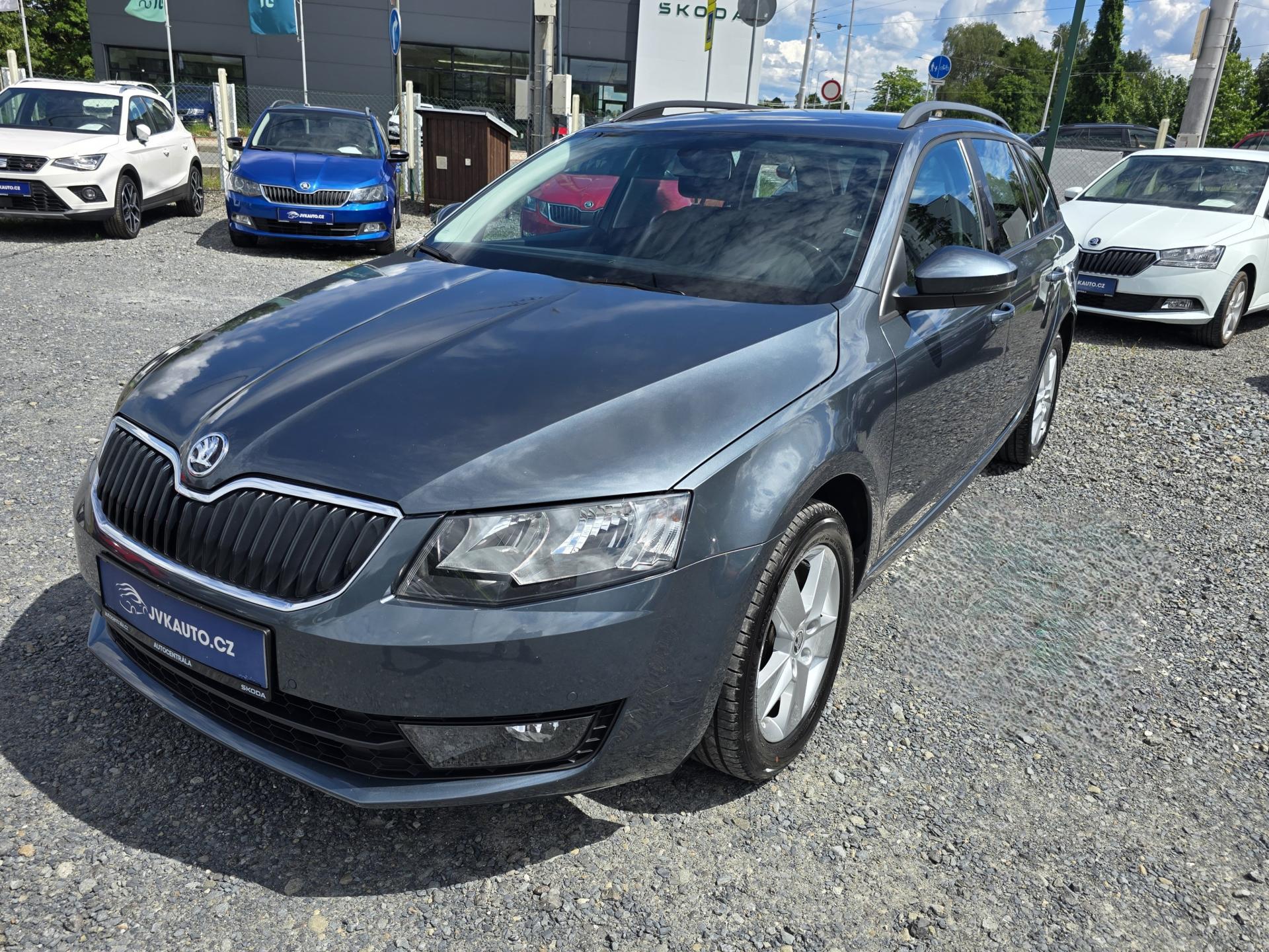 Škoda Octavia 1.4TSI BOHATÁ VÝBAVA NAVI 1Maj