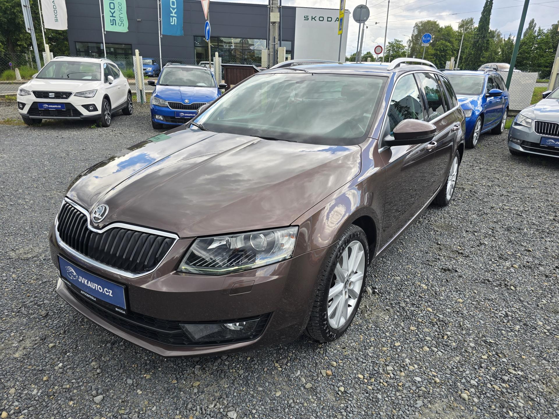 Škoda Octavia 1.4TSI NAVI XENON KŮŽE 1Majite