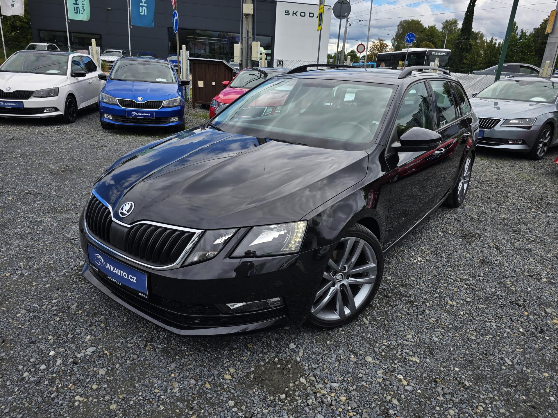 Škoda Octavia 1.4TSI NAVI NEHAVAROVÁNO 1Maji