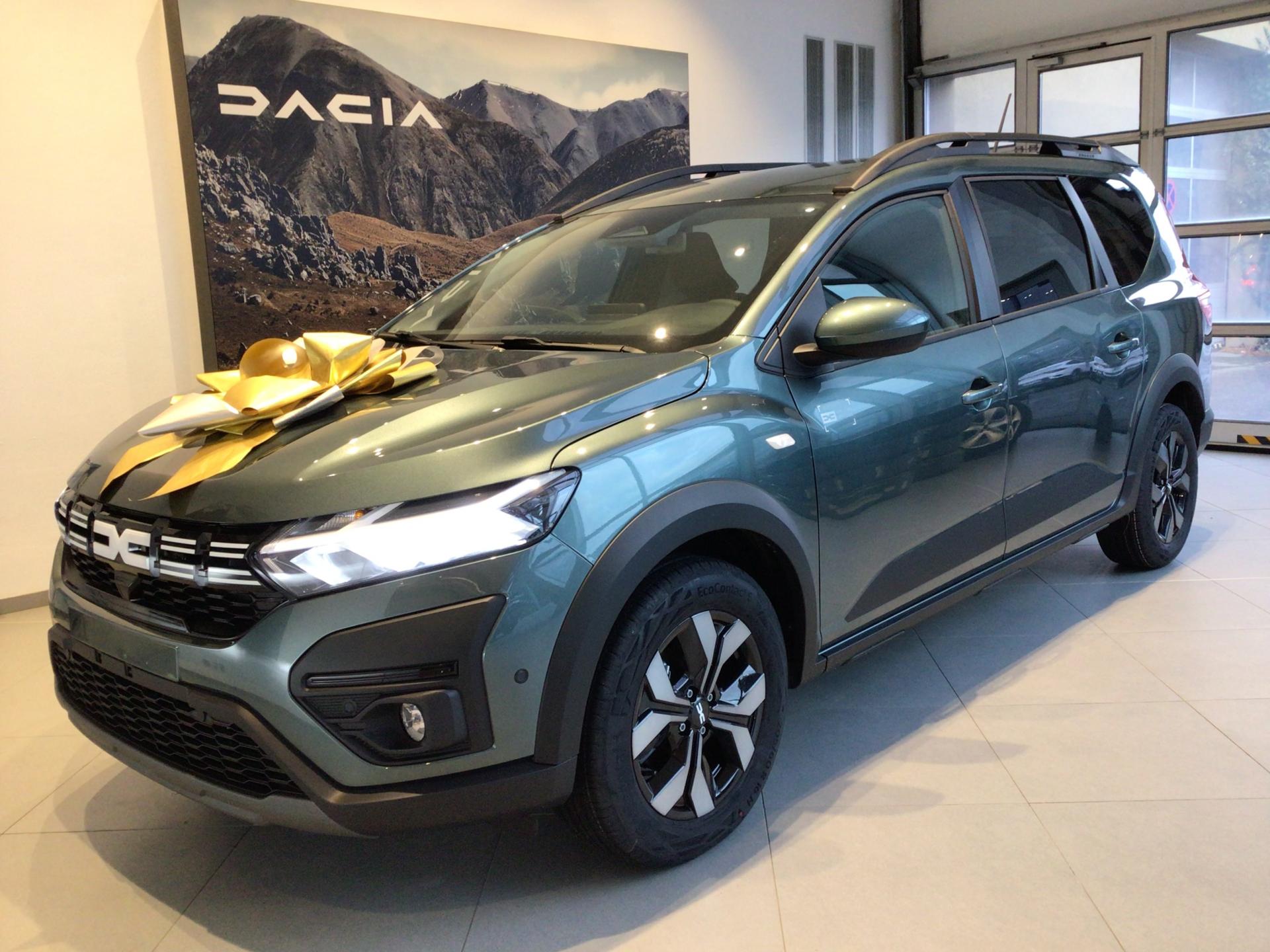 Dacia Jogger AUTOMAT 140PS 7MÍST SKLADEM