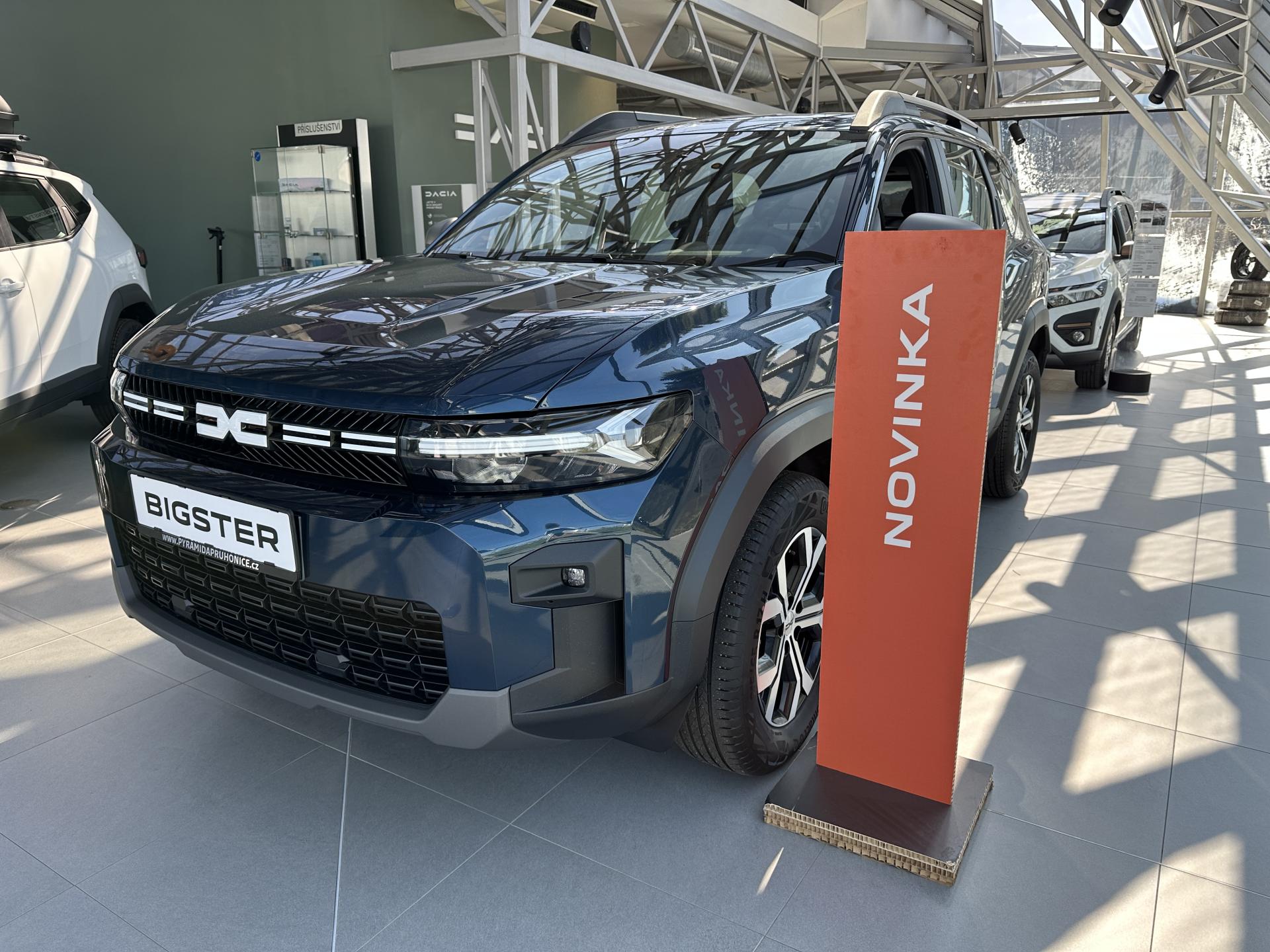 Dacia Bigster Hybrid 155 - SLEVA, SKLADEM