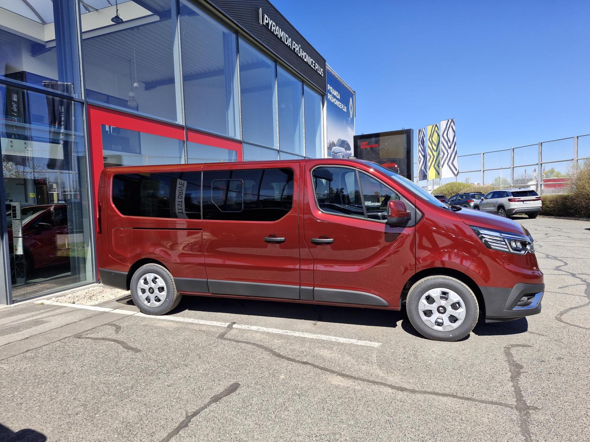 Renault Trafic L2 Equilibre dCi 150 9 míst