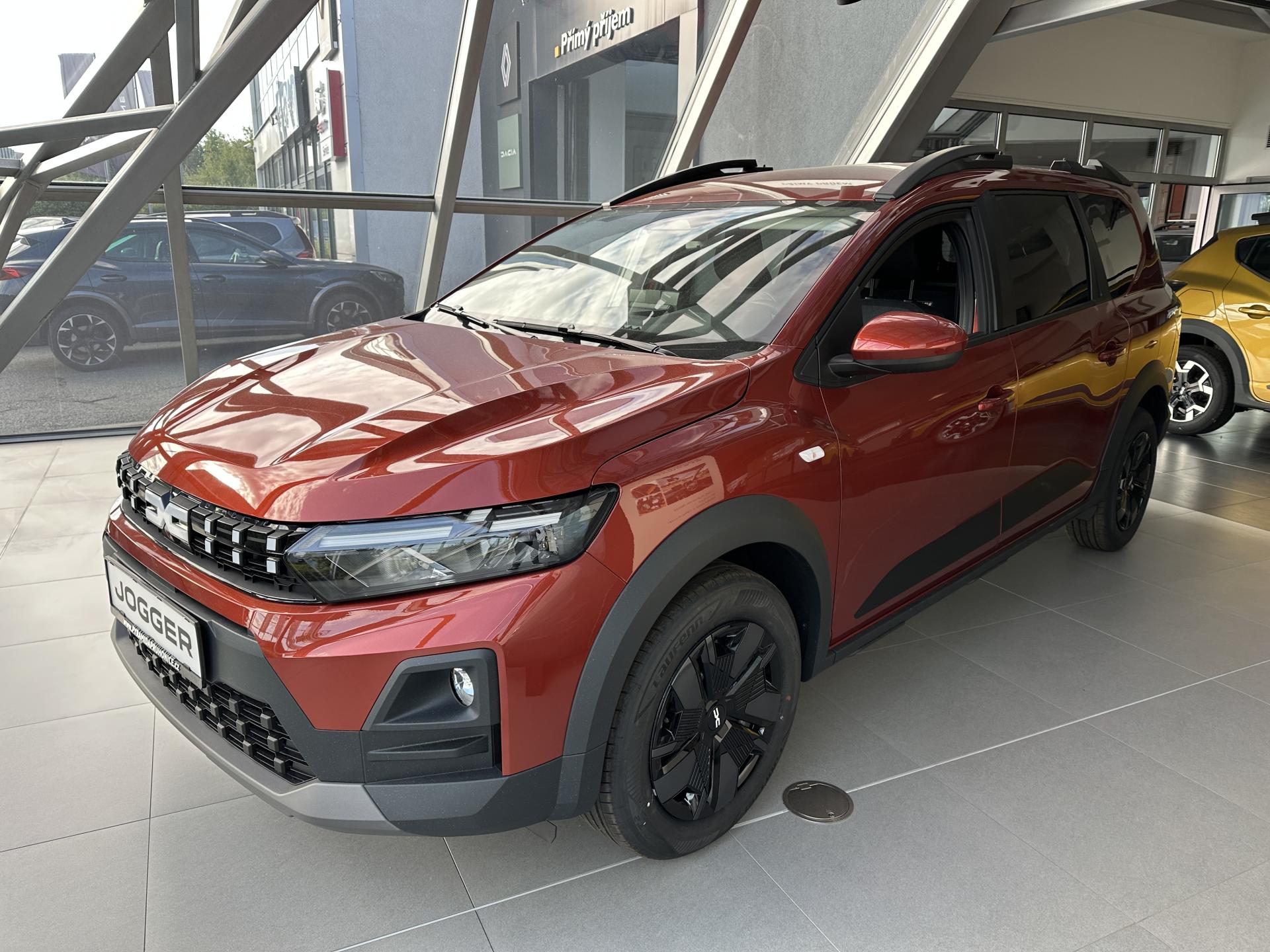 Dacia Jogger Expression TCE 110 - SKLADEM