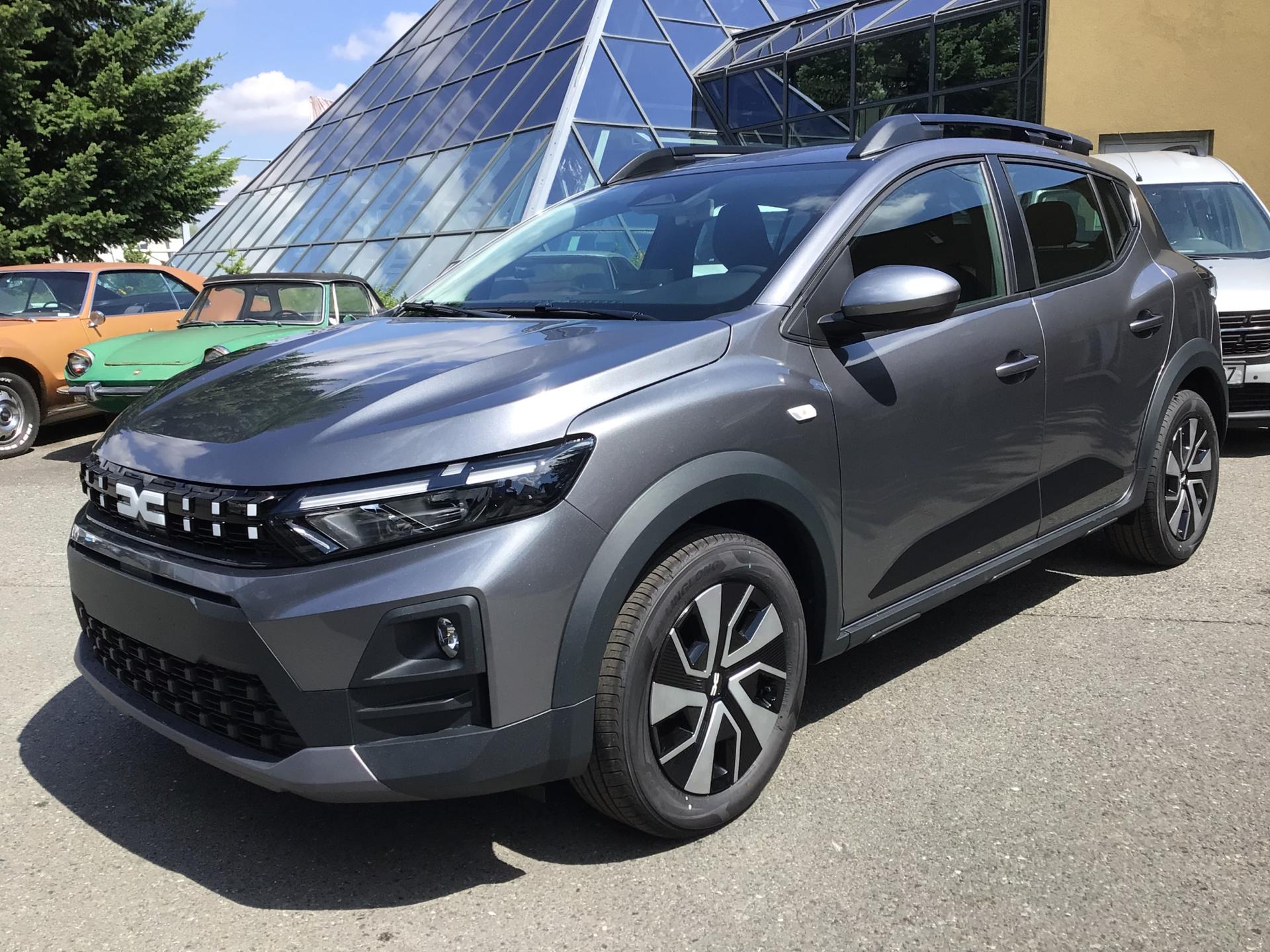 Dacia Sandero STEPWAY KAMERA VYHŘ. SEDAČKY
