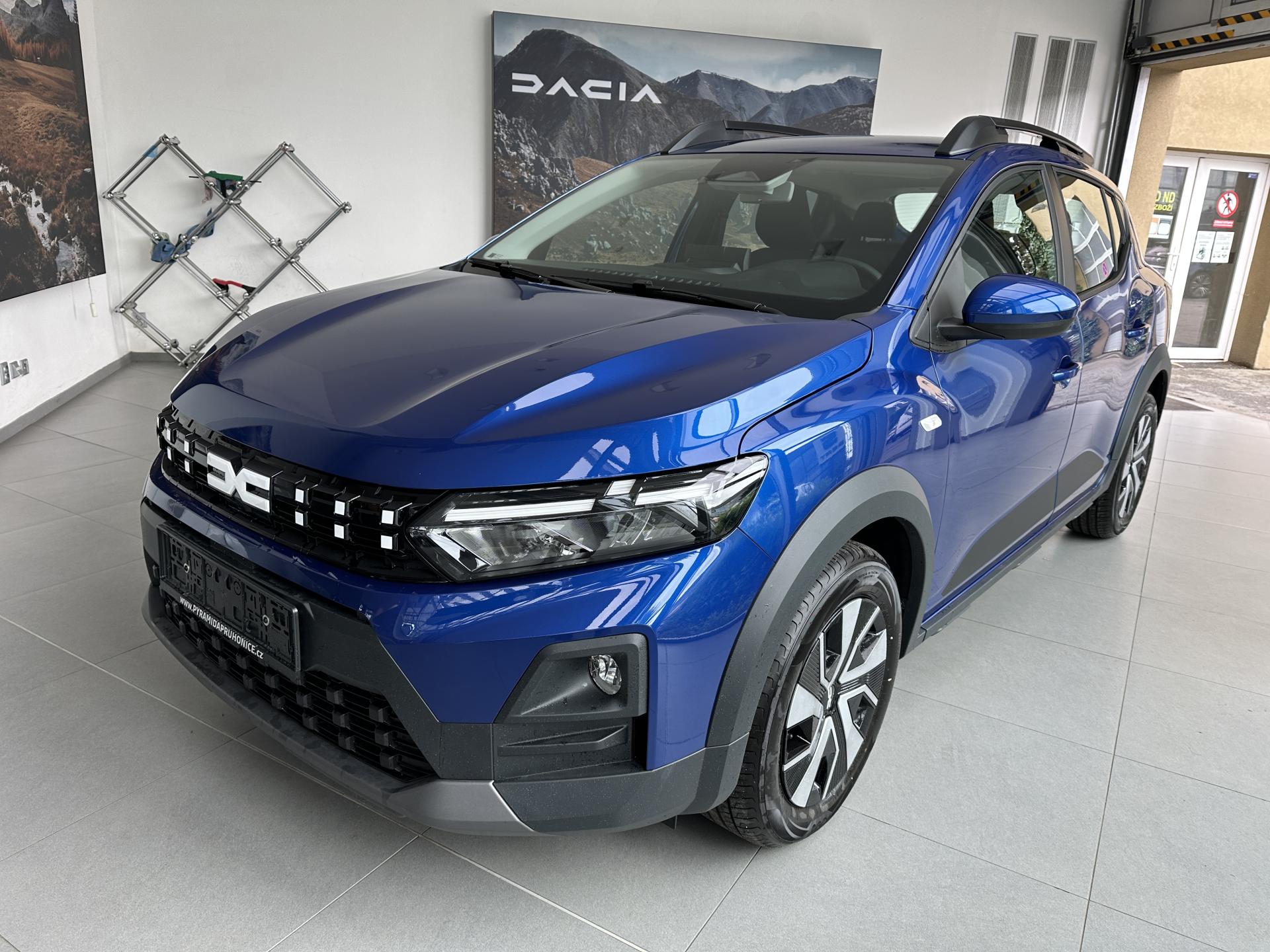 Dacia Sandero STEPWAY HYBRID 155 - ŘÍJEN