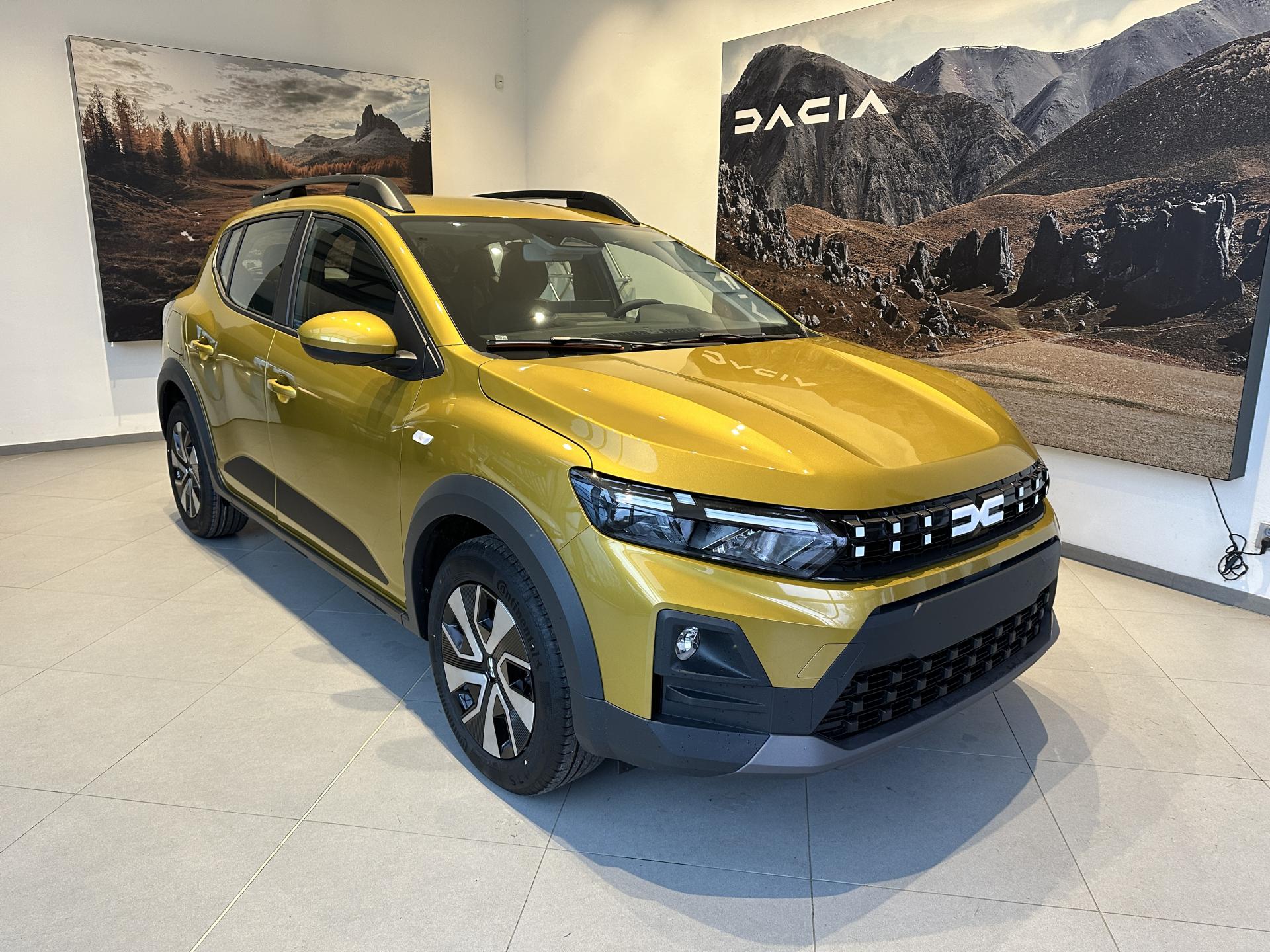 Dacia Sandero STEPWAY HYBRID 155 - ŘÍJEN