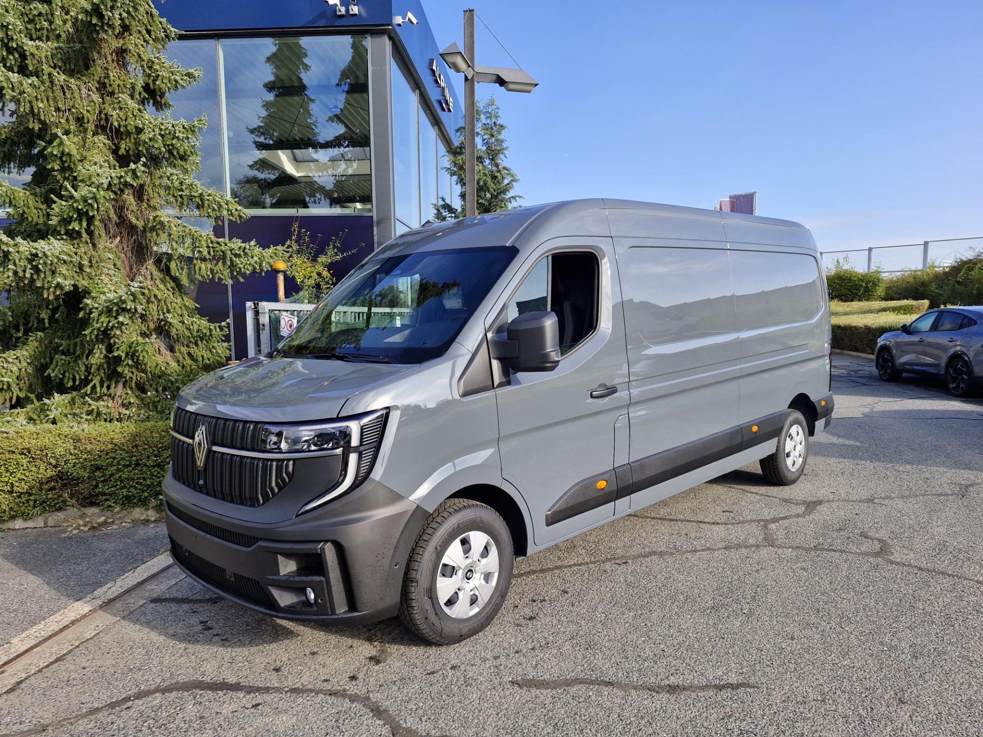 Renault Master VAN L3H2 150k automat ZF extra