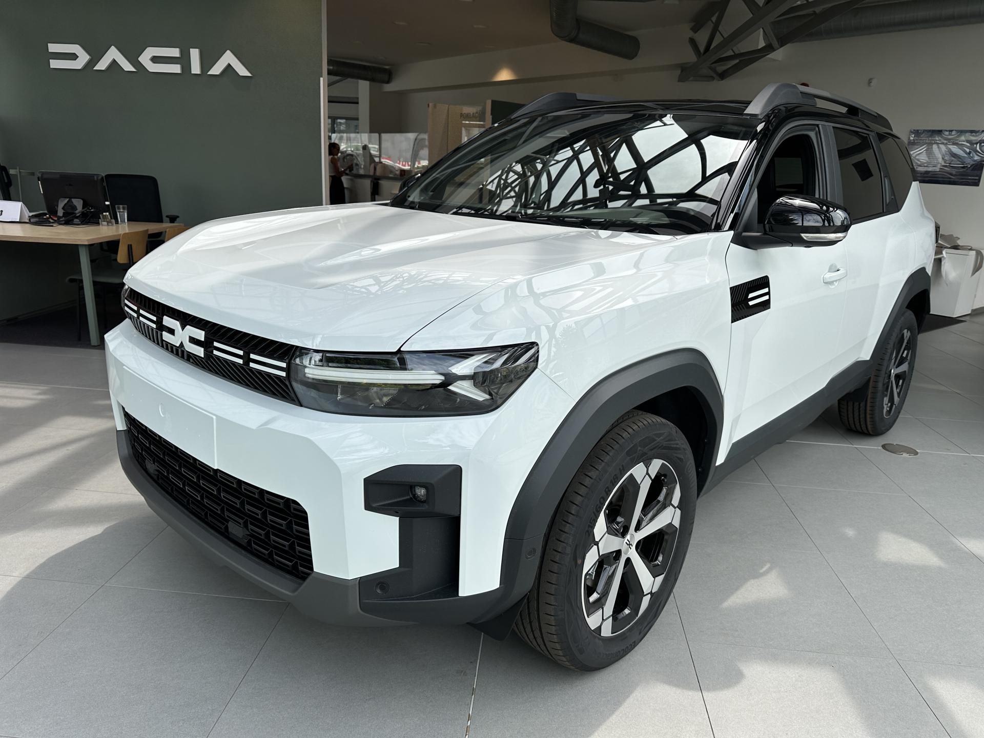 Dacia Bigster Mild Hybrid 140, SKLADEM SLEVA