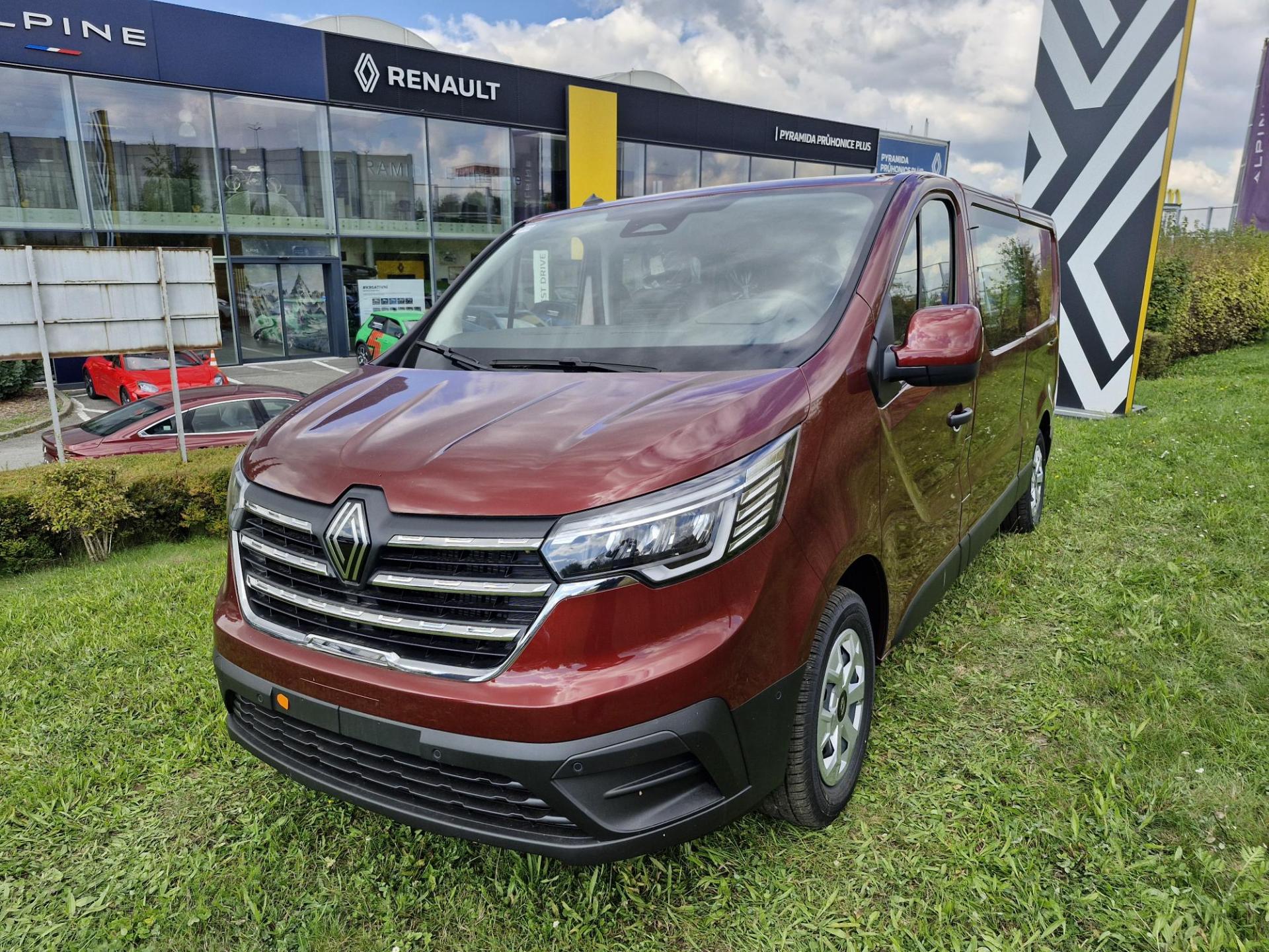 Renault Trafic L2 Combi Van 150k 5 míst