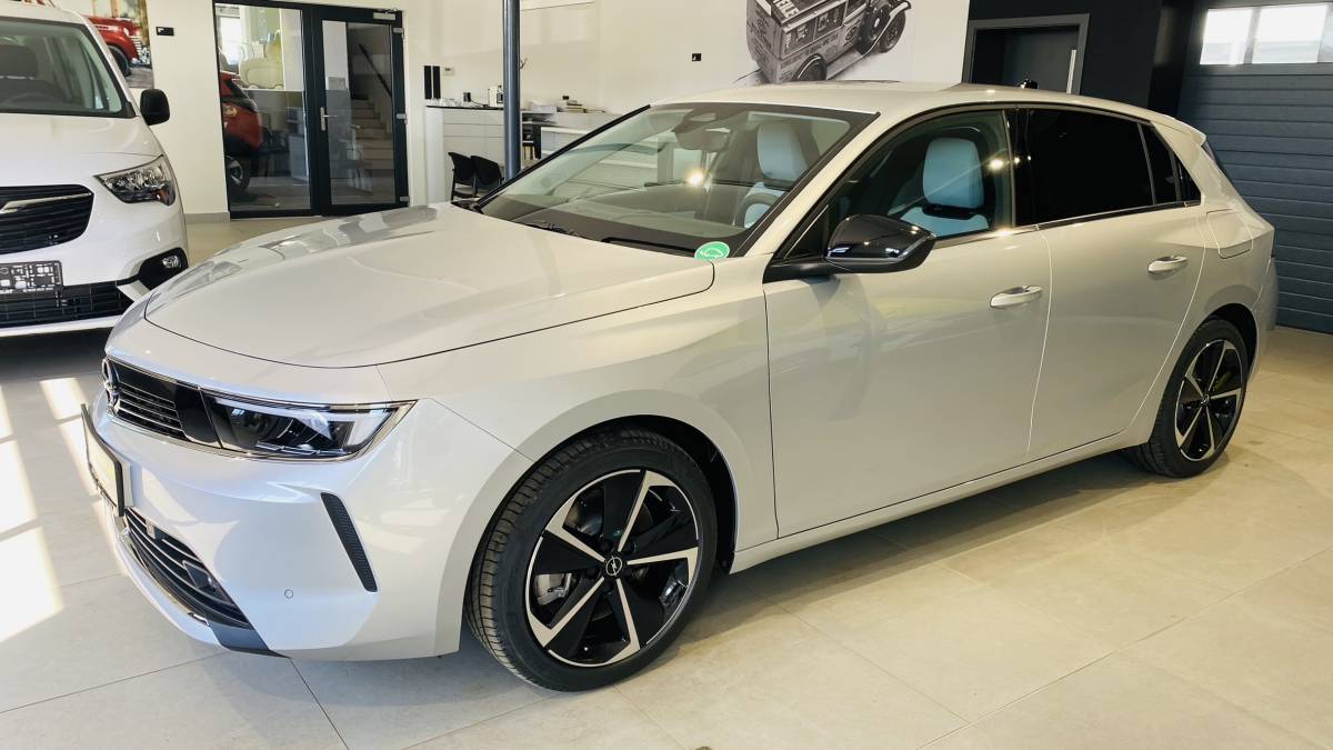 Opel Astra Elegance HB 1.6 PHEV 132kW/180