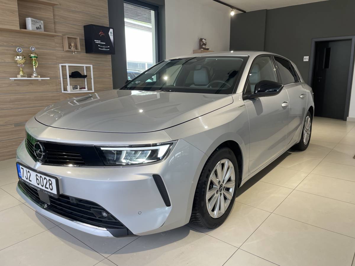 Opel Astra Elegance HB 1.2 TURBO 81kW/110