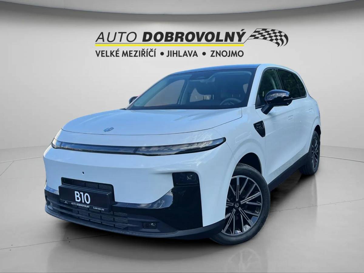 Leapmotor B10 Design hybrid EV baterie 18,8k
