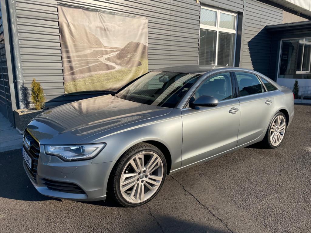 Audi A6 3,0 AT, V6, Bi-XEN