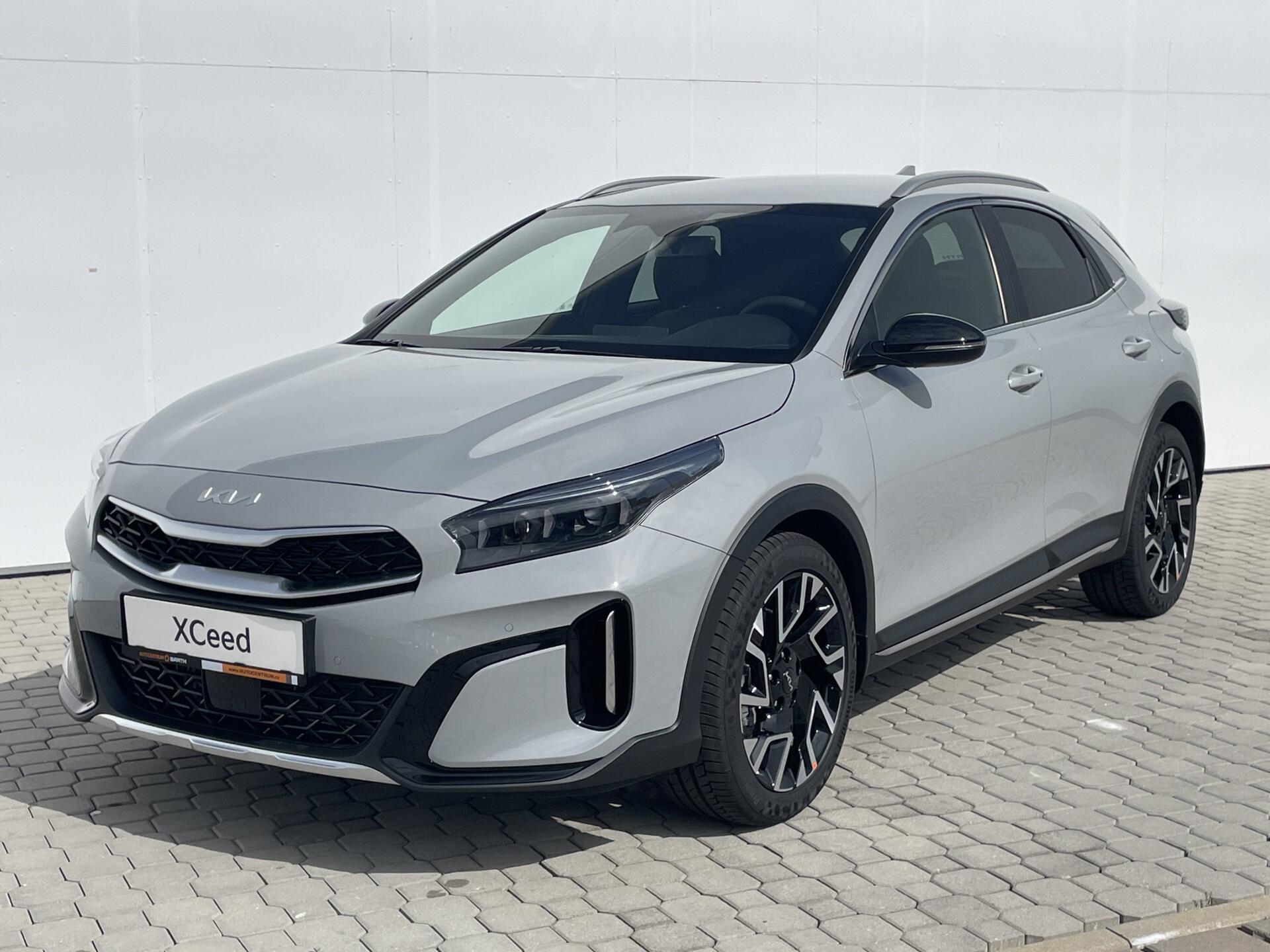 Kia XCeed STEEL EDITION 7DCT 1,6 T-GDi