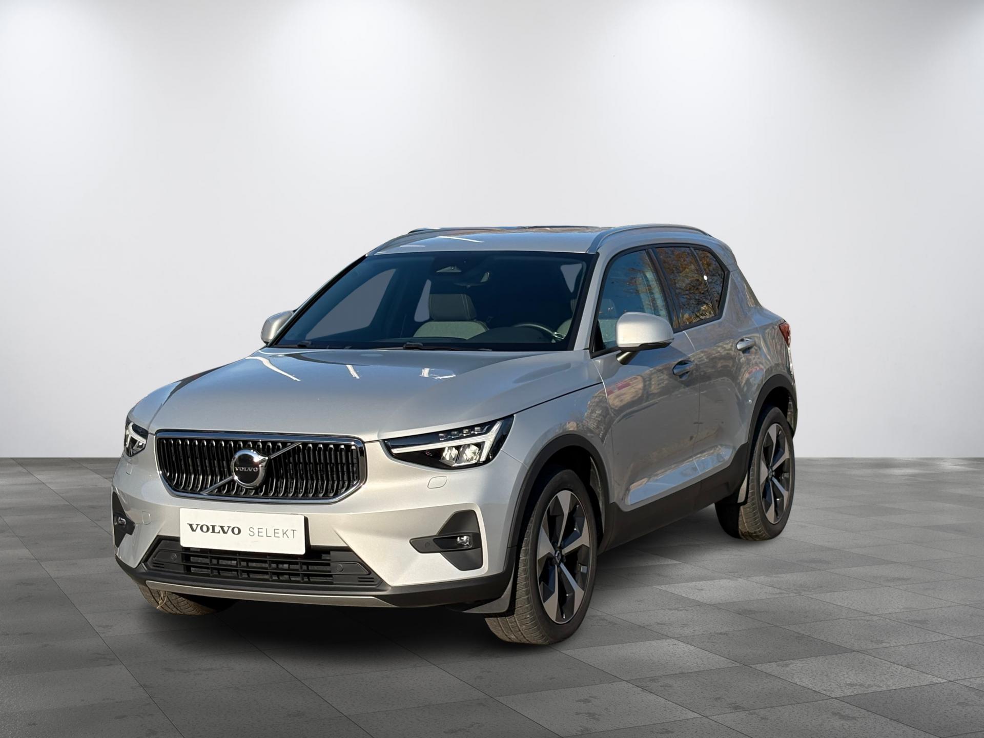 Volvo XC40 B3, MILD HYBRID, FULL LED