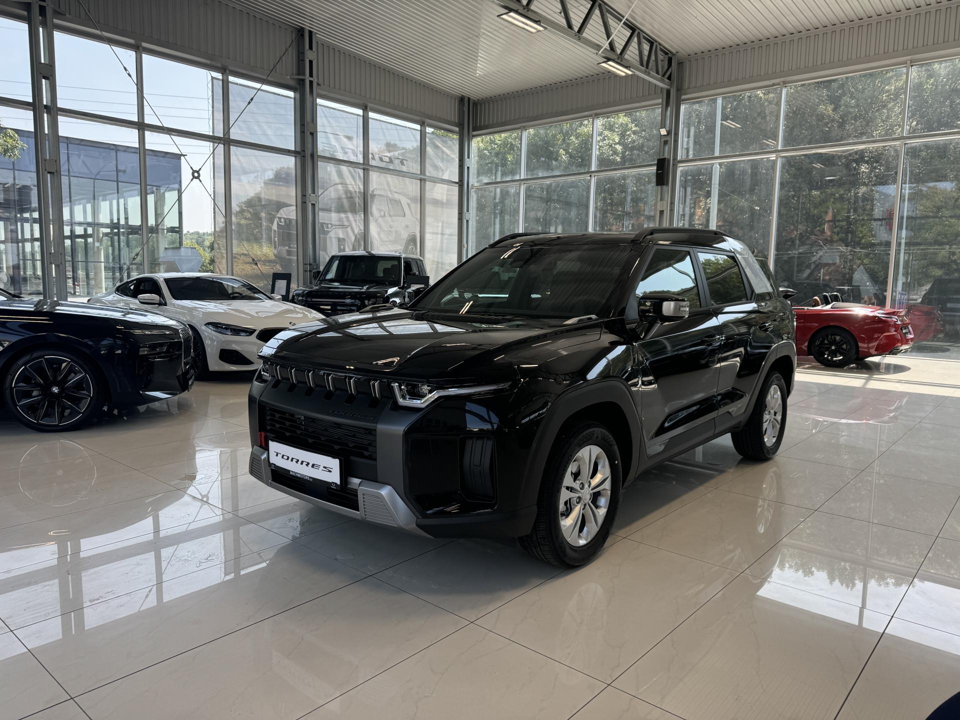 SsangYong Torres Club + SUV, Automat