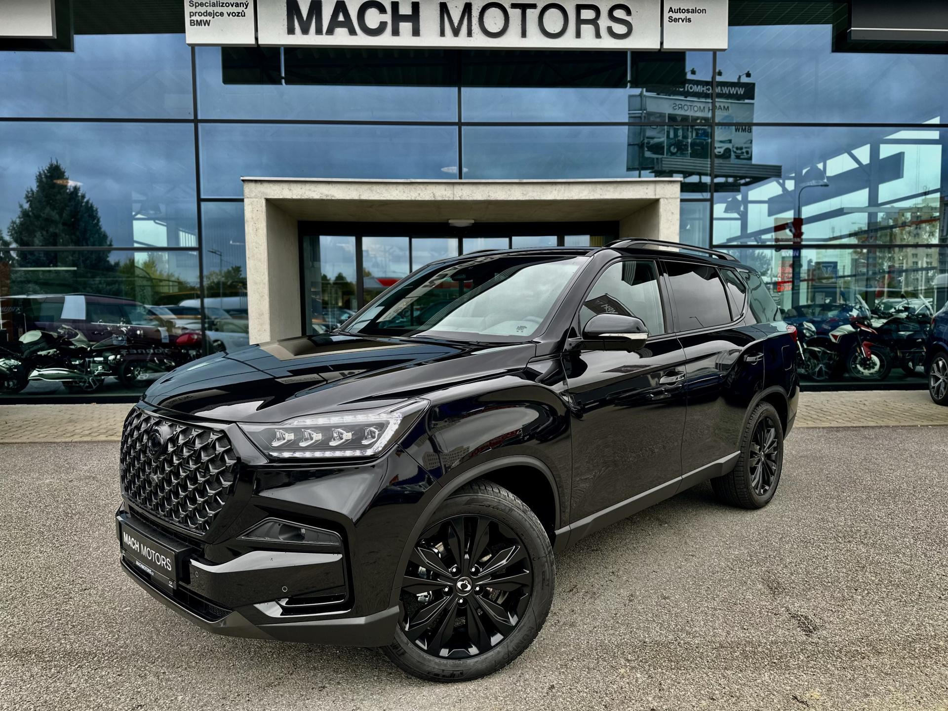 SsangYong Rexton Premium + Tažné + black edice