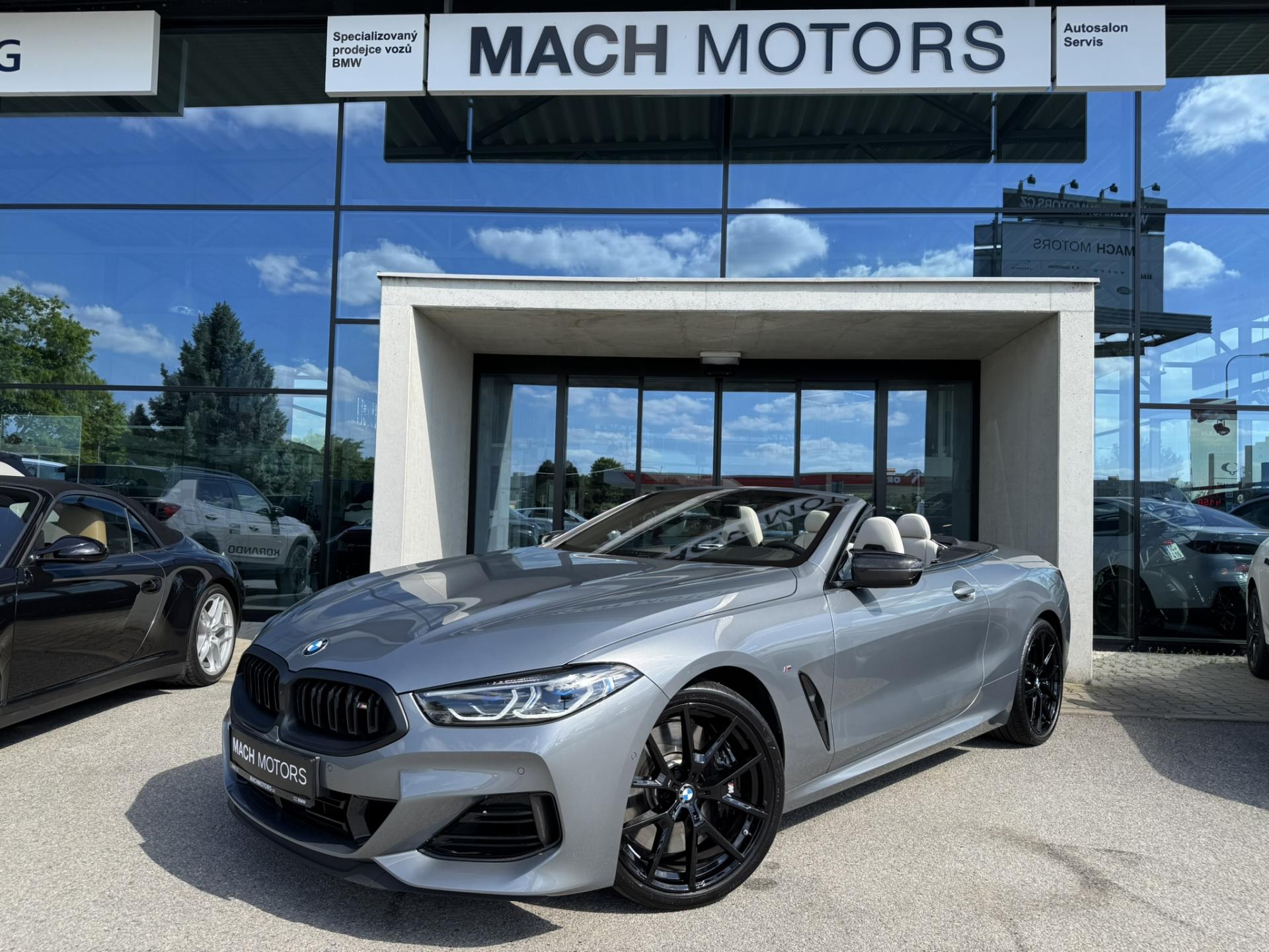 BMW Řada 8 M850i xDrive Cabrio