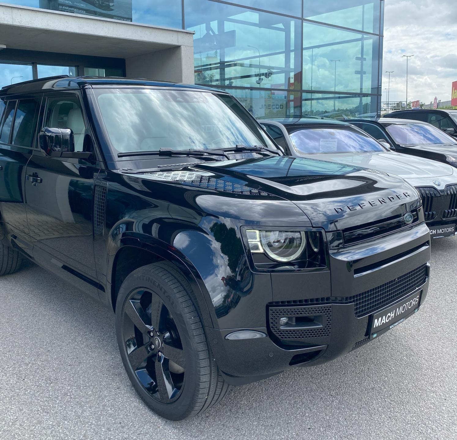 Land Rover Defender 110 P425 V8 X-Dynamic SE