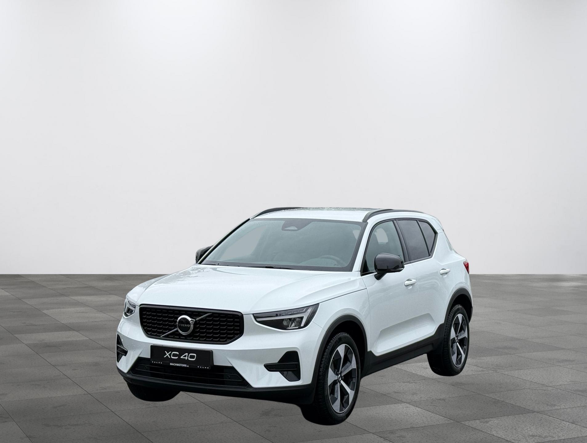 Volvo XC40 Plus B3, Celorok, Harman, BLIS