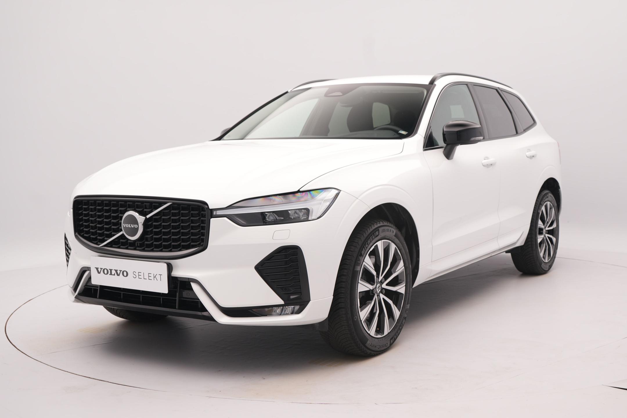 Volvo XC60 B4 AWD DARK PLUS AUT