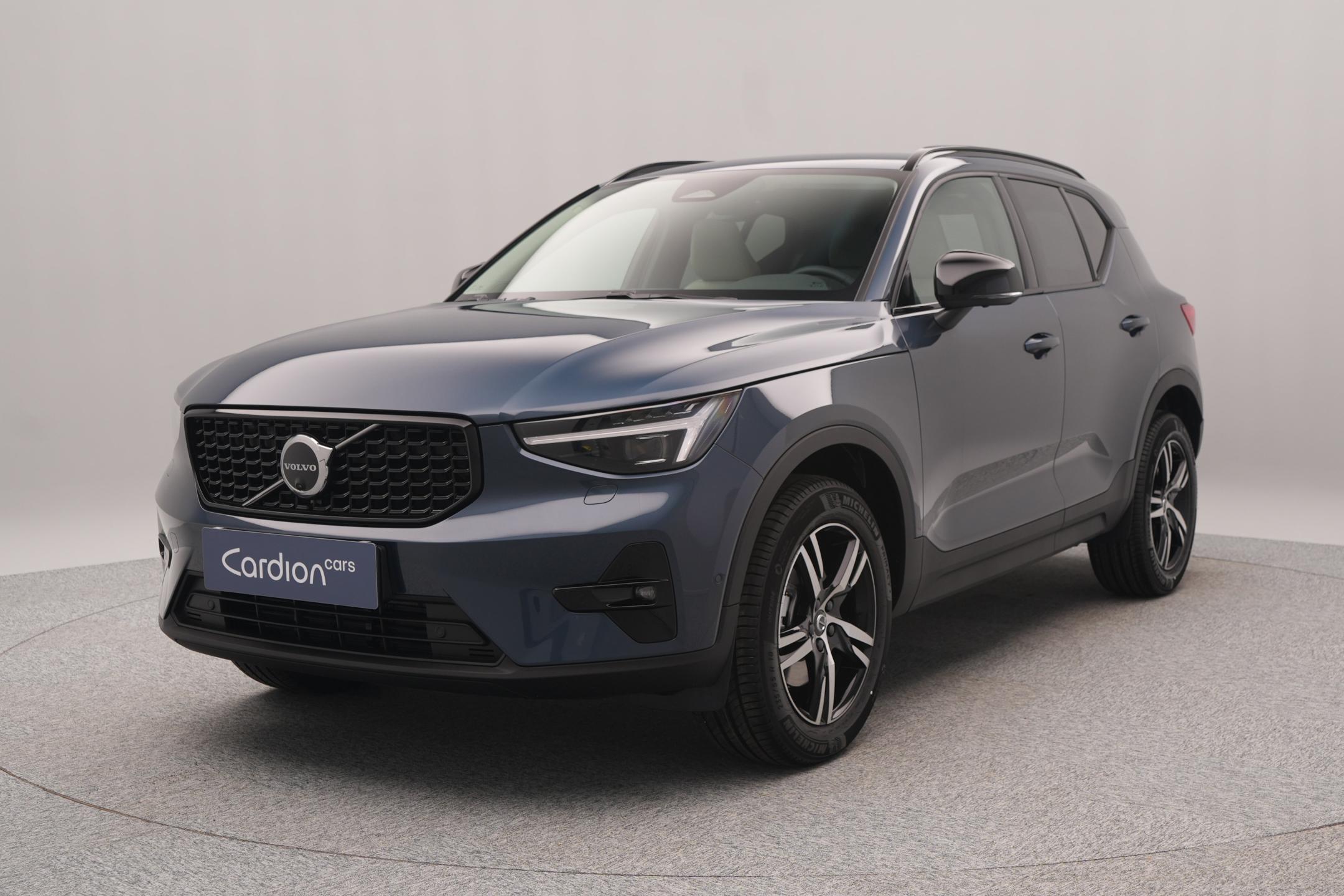 Volvo XC40 B3 AUT DARK PLUS - foto 8