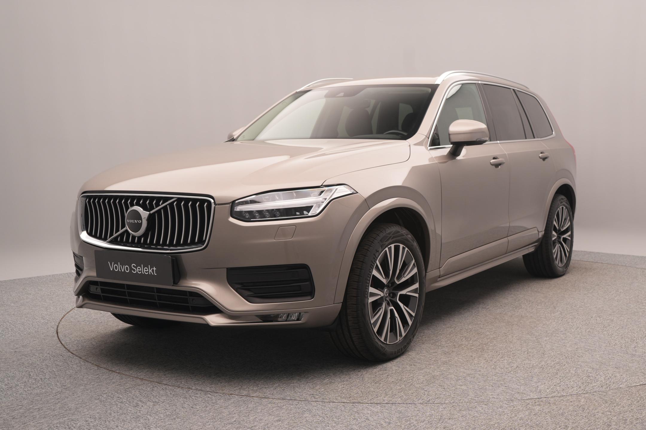 Volvo XC90 B5 AWD MOMENTUM PRO CZ 1.maj
