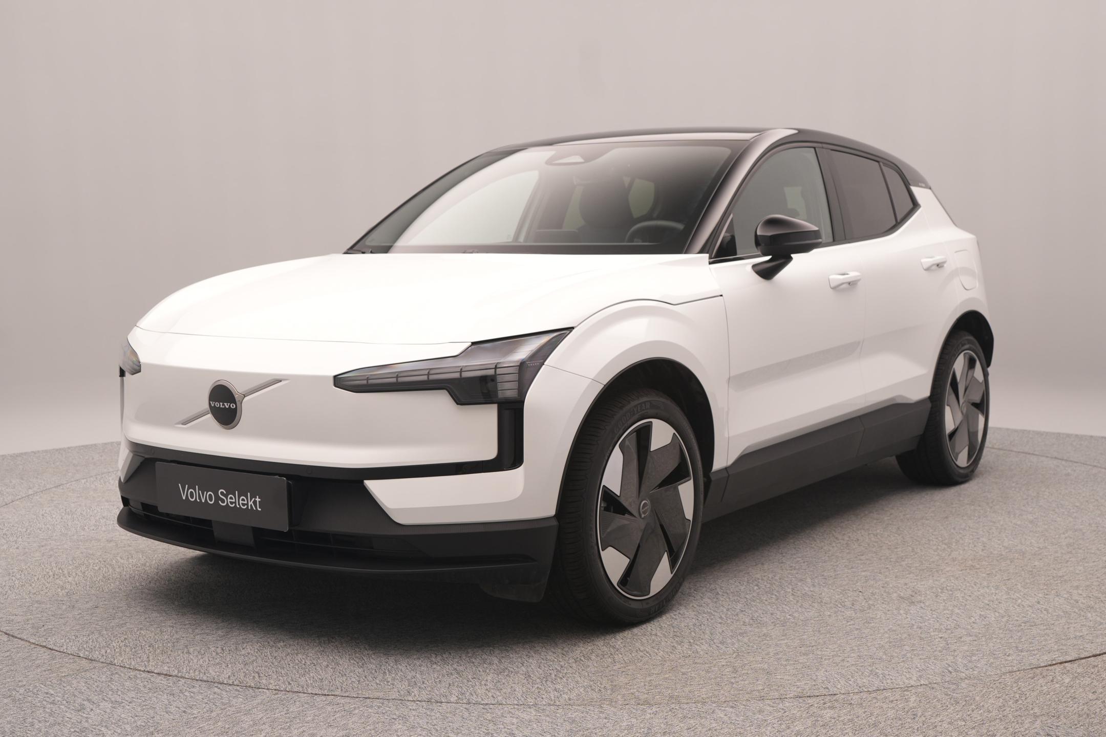 Volvo EX30 PURE ELECTRIC EXTENDED PLUS