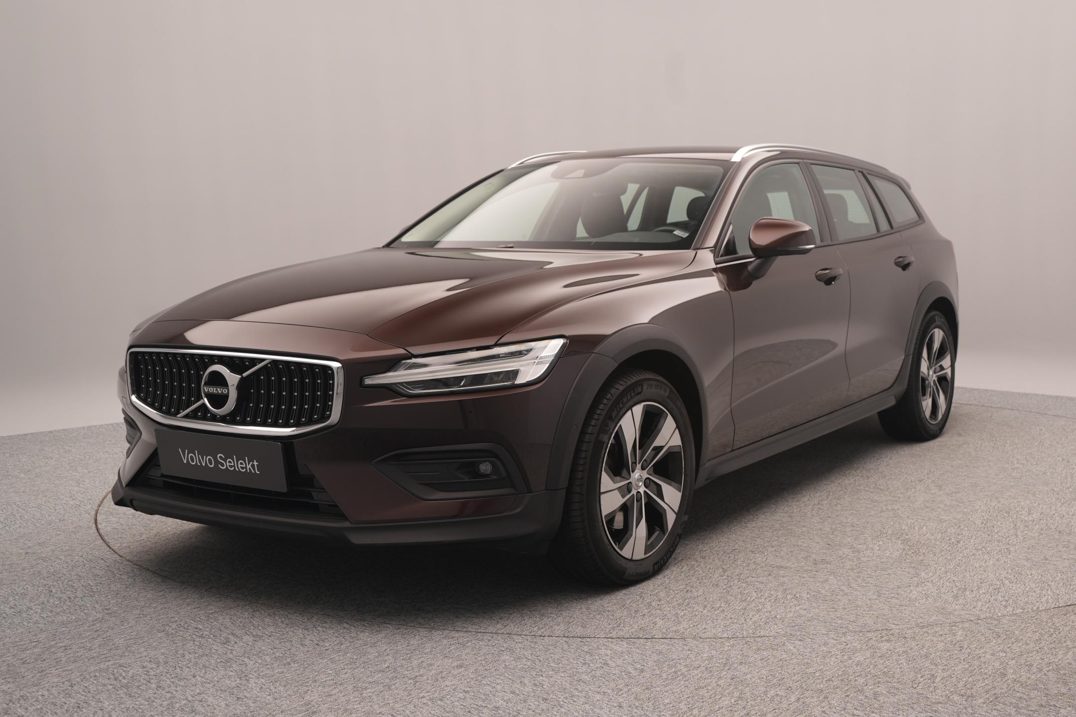 Volvo V60 CC D4 AWD MOMENTUM POLESTAR