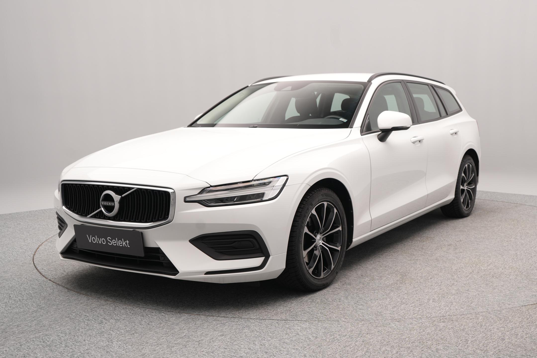 Volvo V60 D3 MOMENTUM AUT CZ 1.maj