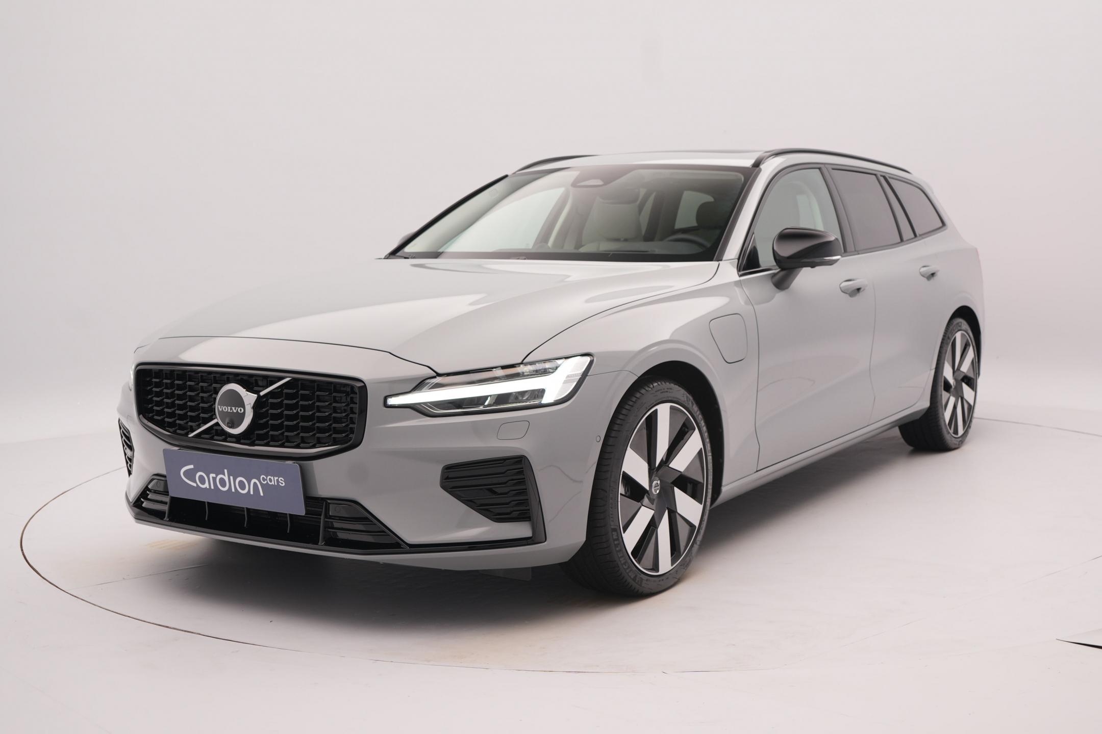 Volvo V60 T6 AWD Plug-in H. DARK ULTRA