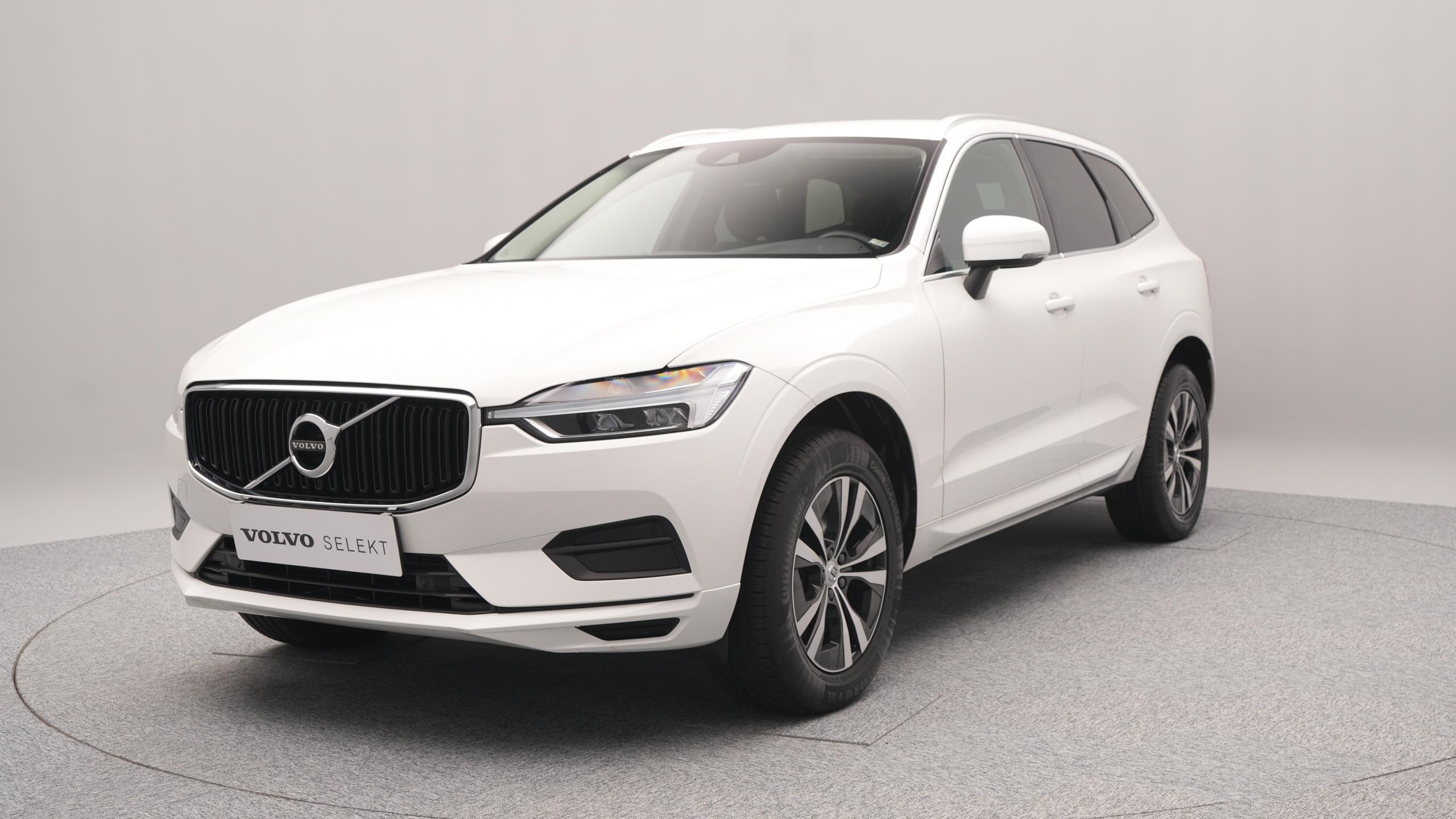 Volvo XC60 B4 AWD PLUS DARK AUT CZ