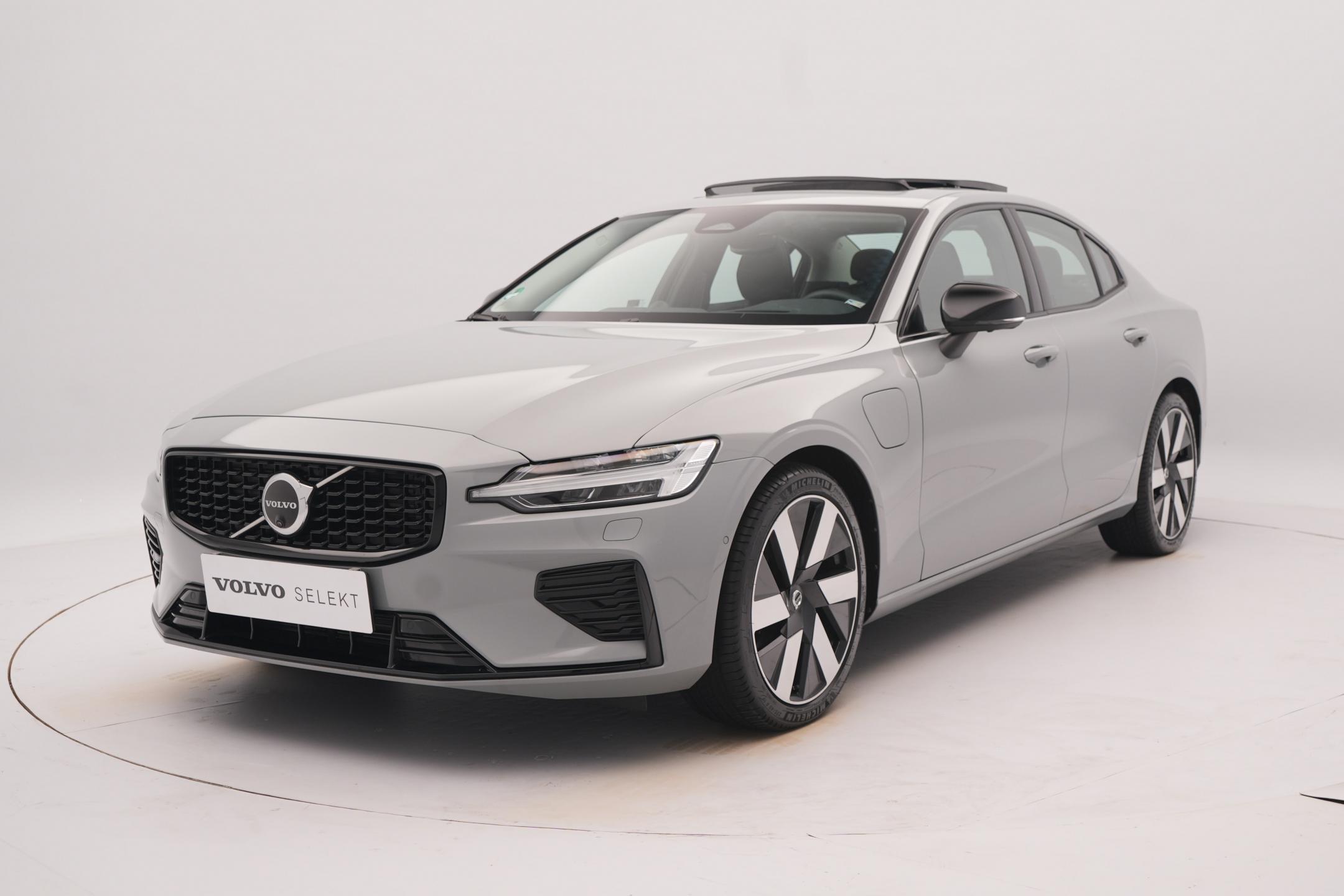 Volvo S60 T8 AWD RECHARGE ULTIMATE DARK