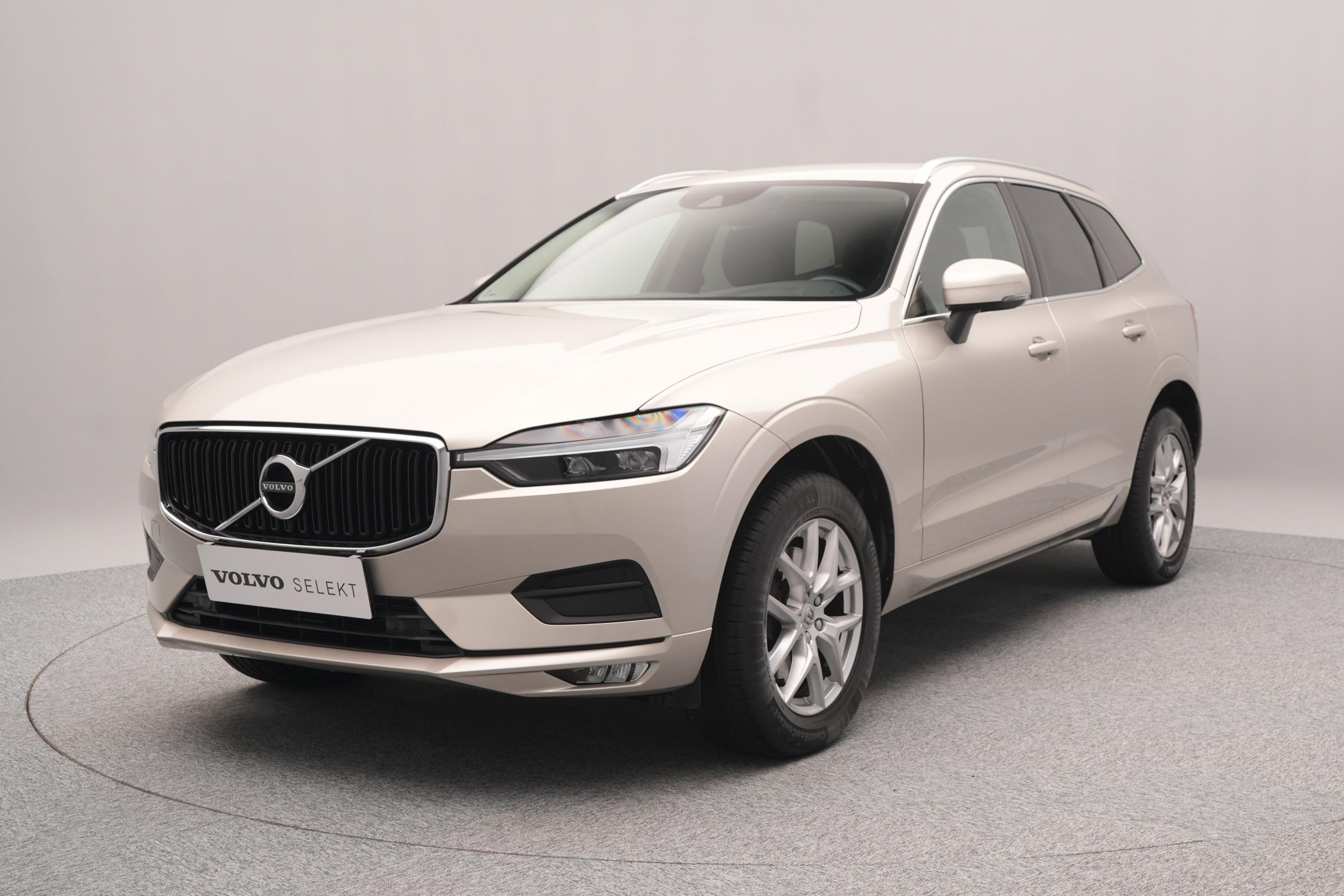 Volvo XC60 B4 MOMENTUM PRO AUT CZ