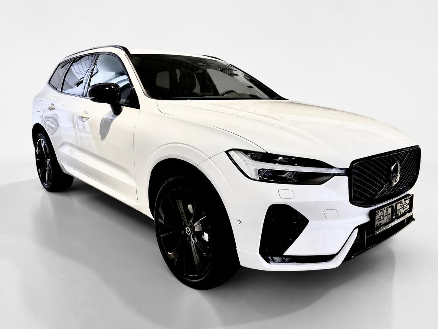 Volvo XC60 B5 PLUS BLACK + 4SERVIS/ZÁRUKA
