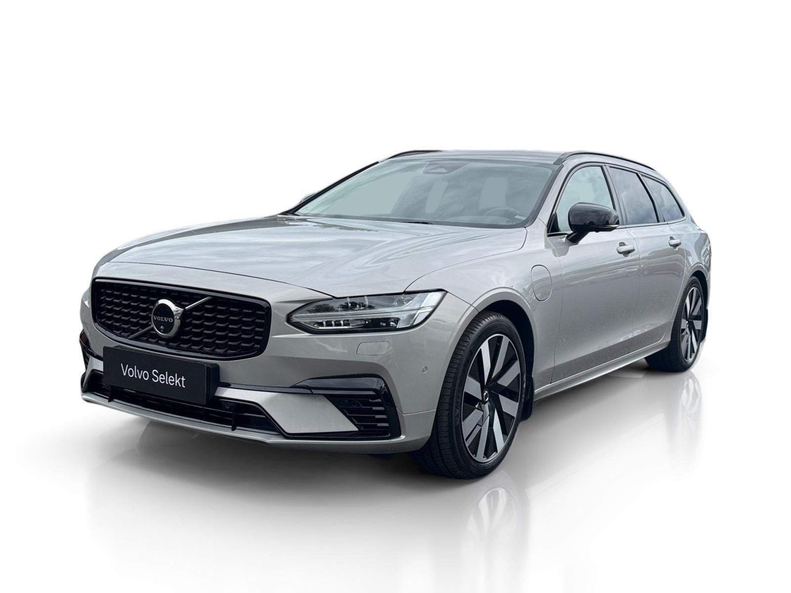 Volvo V90 T6 AWD PLUS DARK // REZERVACE