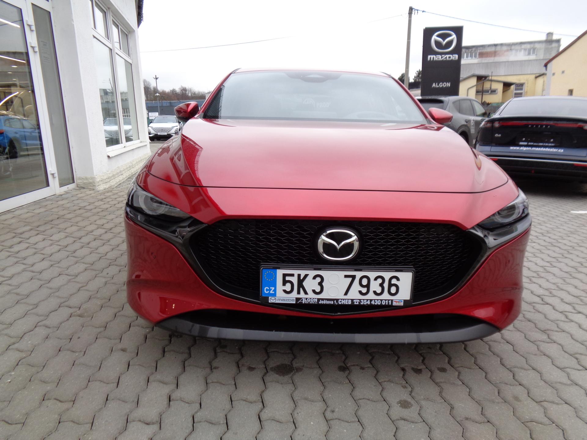 Mazda 3 2,0 X186 Exc-line, ZIMNÍ PNEU!