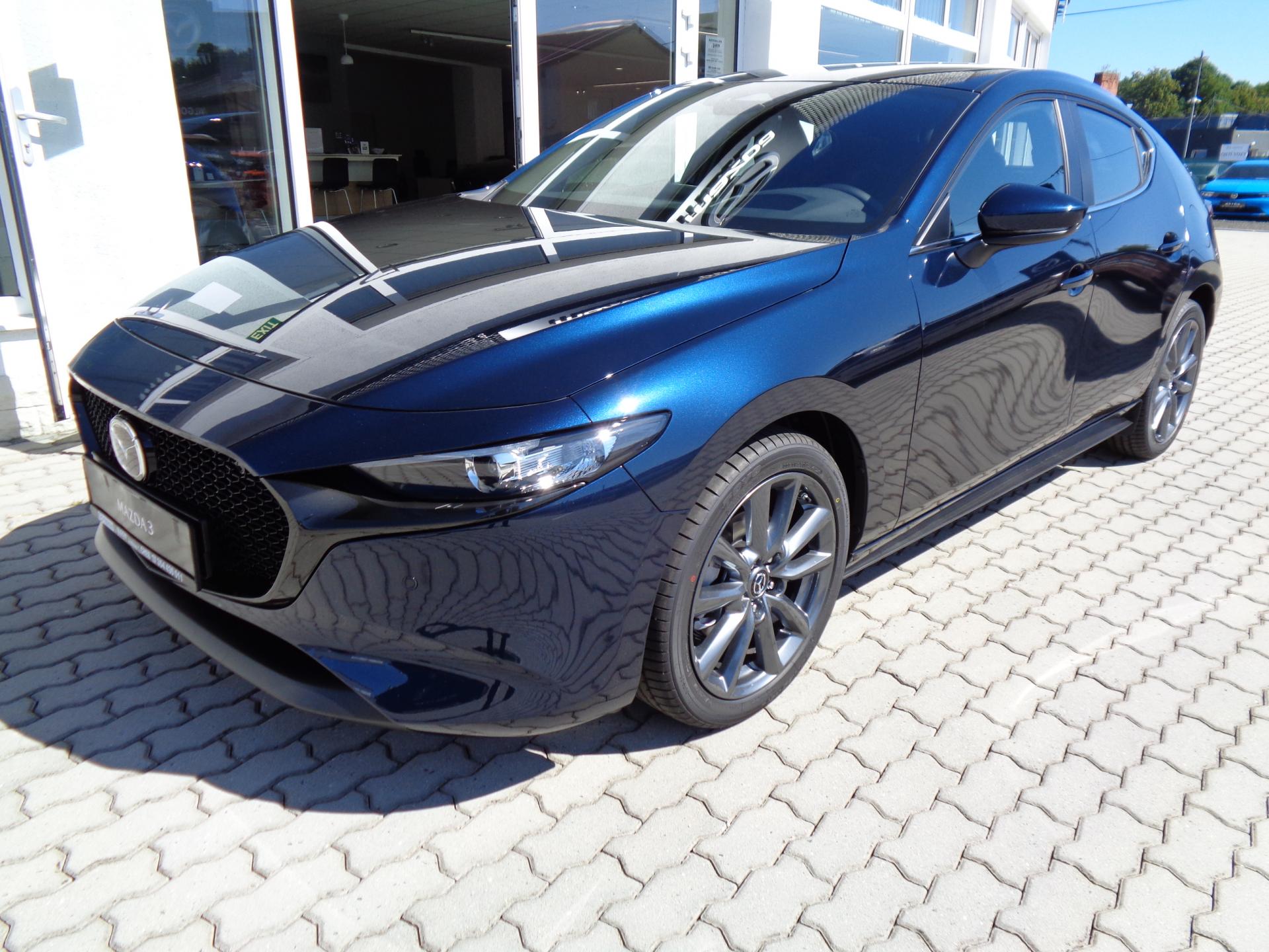 Mazda 3 2,5 140 PS, Centre-line