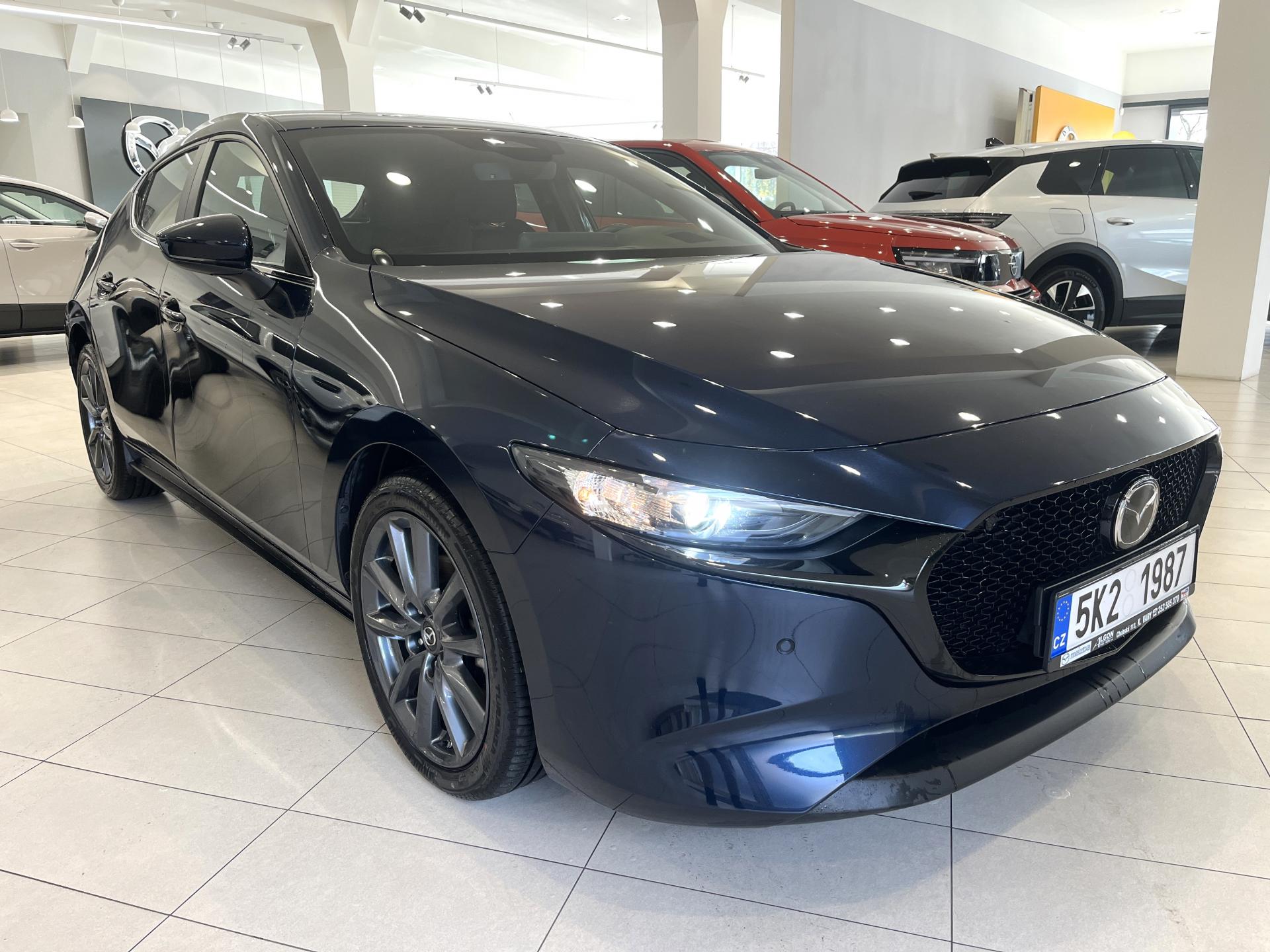 Mazda 3 2.0L G122 6MT Exclusive-Line