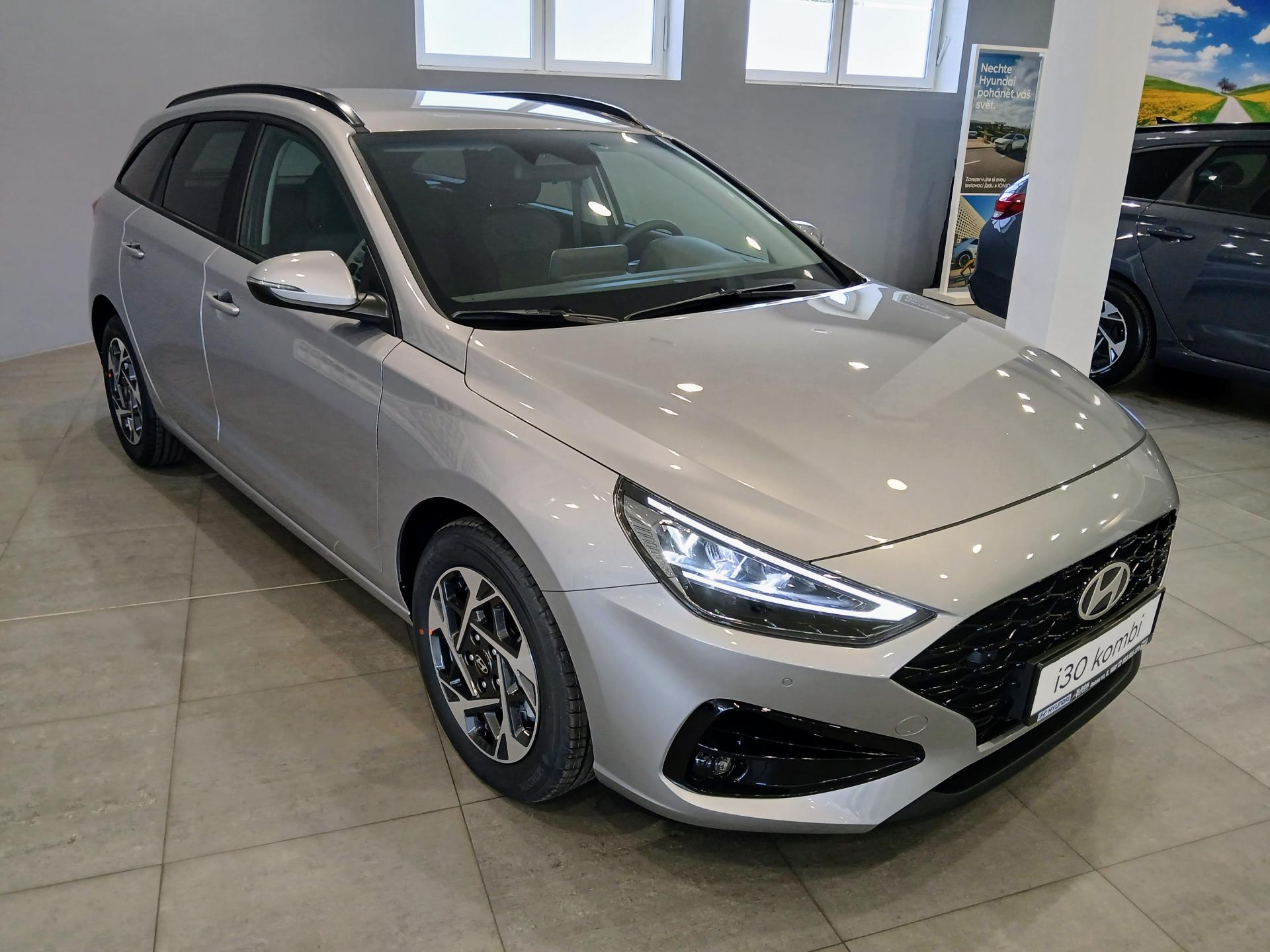 Hyundai i30 1.0 T-GDI GO Czech!