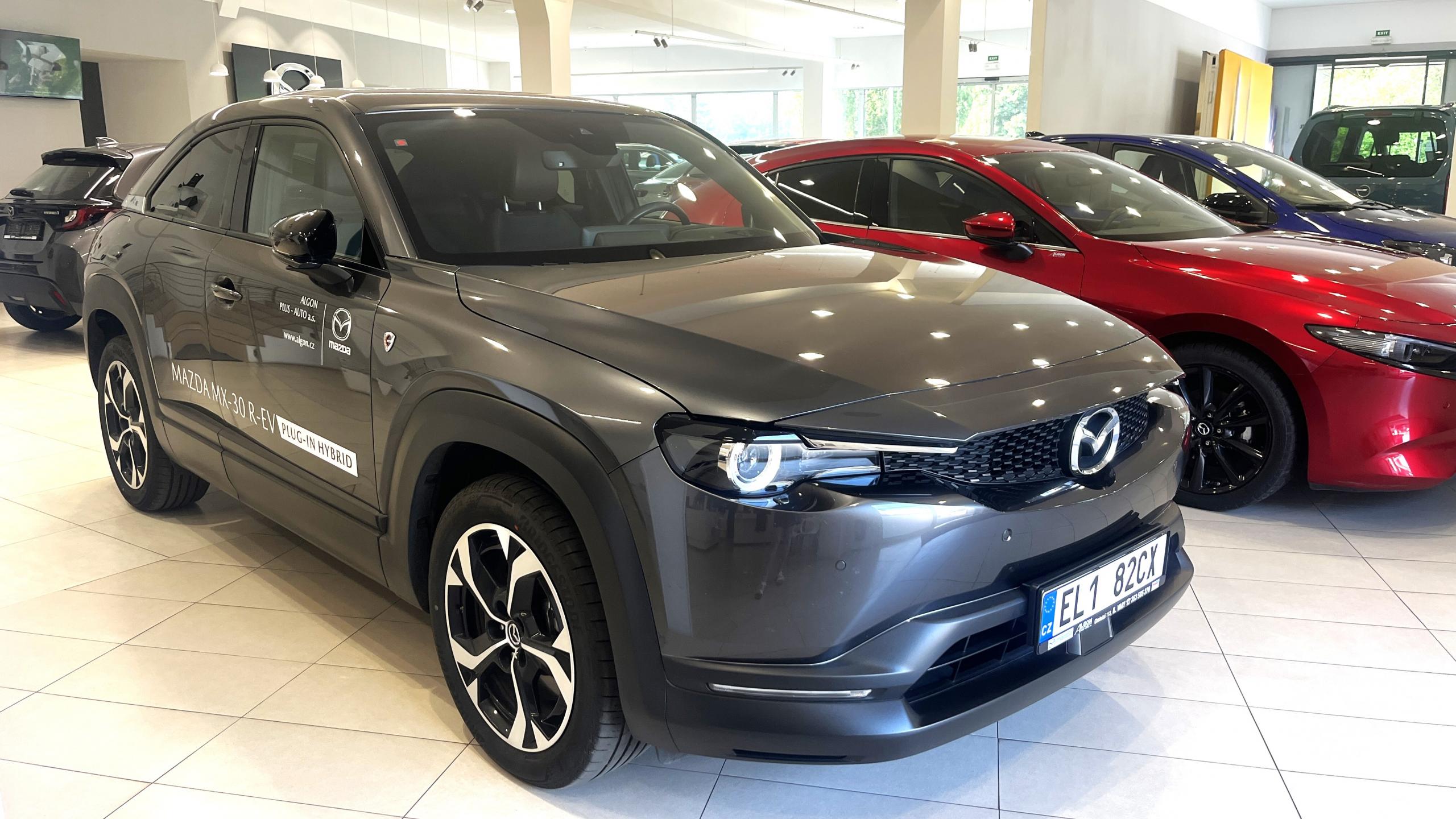 Mazda MX-30 R-EV A/T 170 MAKOTO INDUSTRIAL